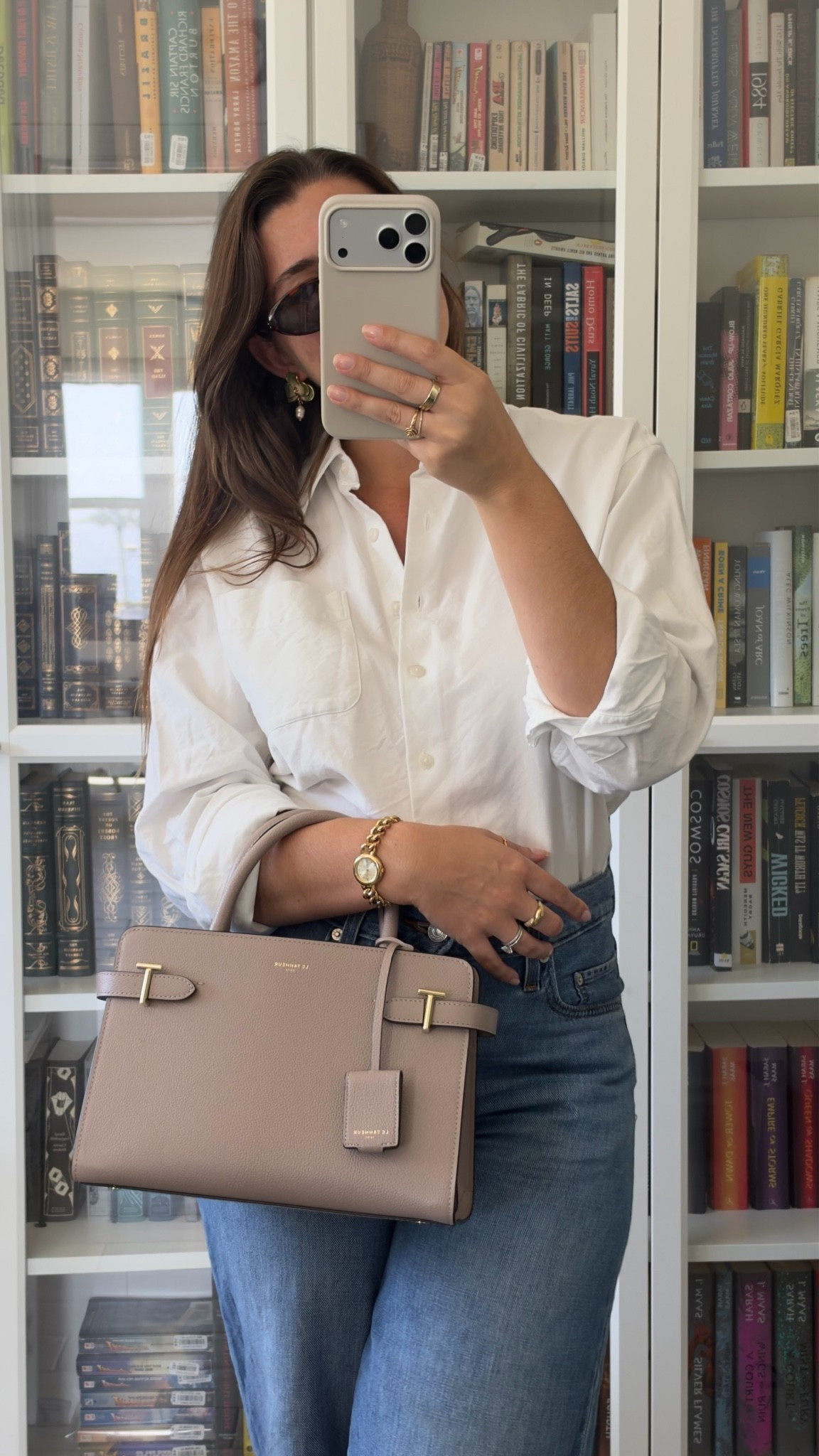 Look du Jour 🤍

Outfit details: 
Shirt: @UNIQLO by Johnathan Anderson 
Denim: @levi, old co I’ve linked similar options 
Handbag: Le Tanneur 
Earrings: Ferezzi, code MAEVA15 for 15% off ferezzi.com 
Watch: Agatha Paris

With Amour, M.

#LTKootd #LTKdayinmylife #LTKgrwm