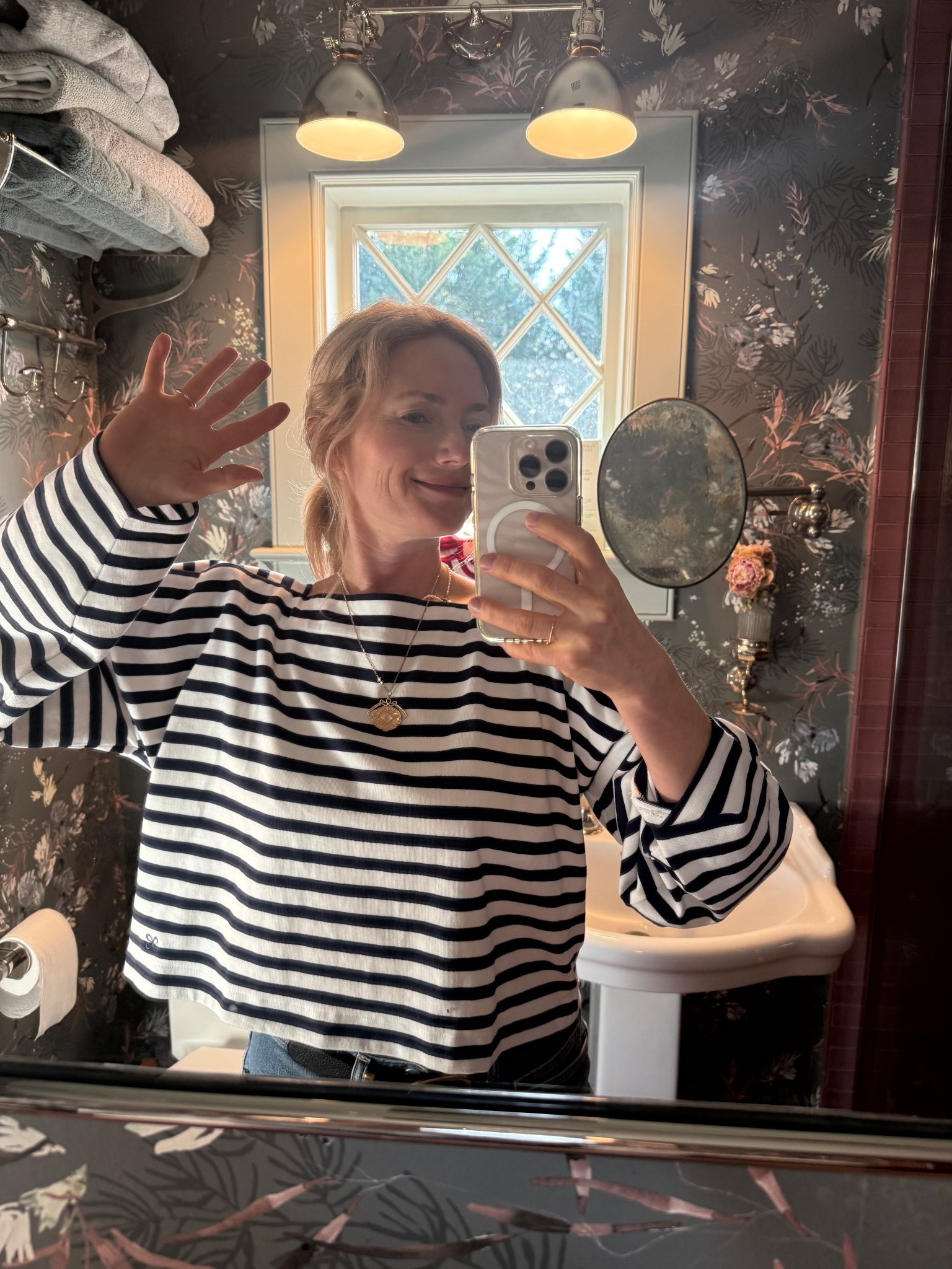 Gotta love a striped shirt...
