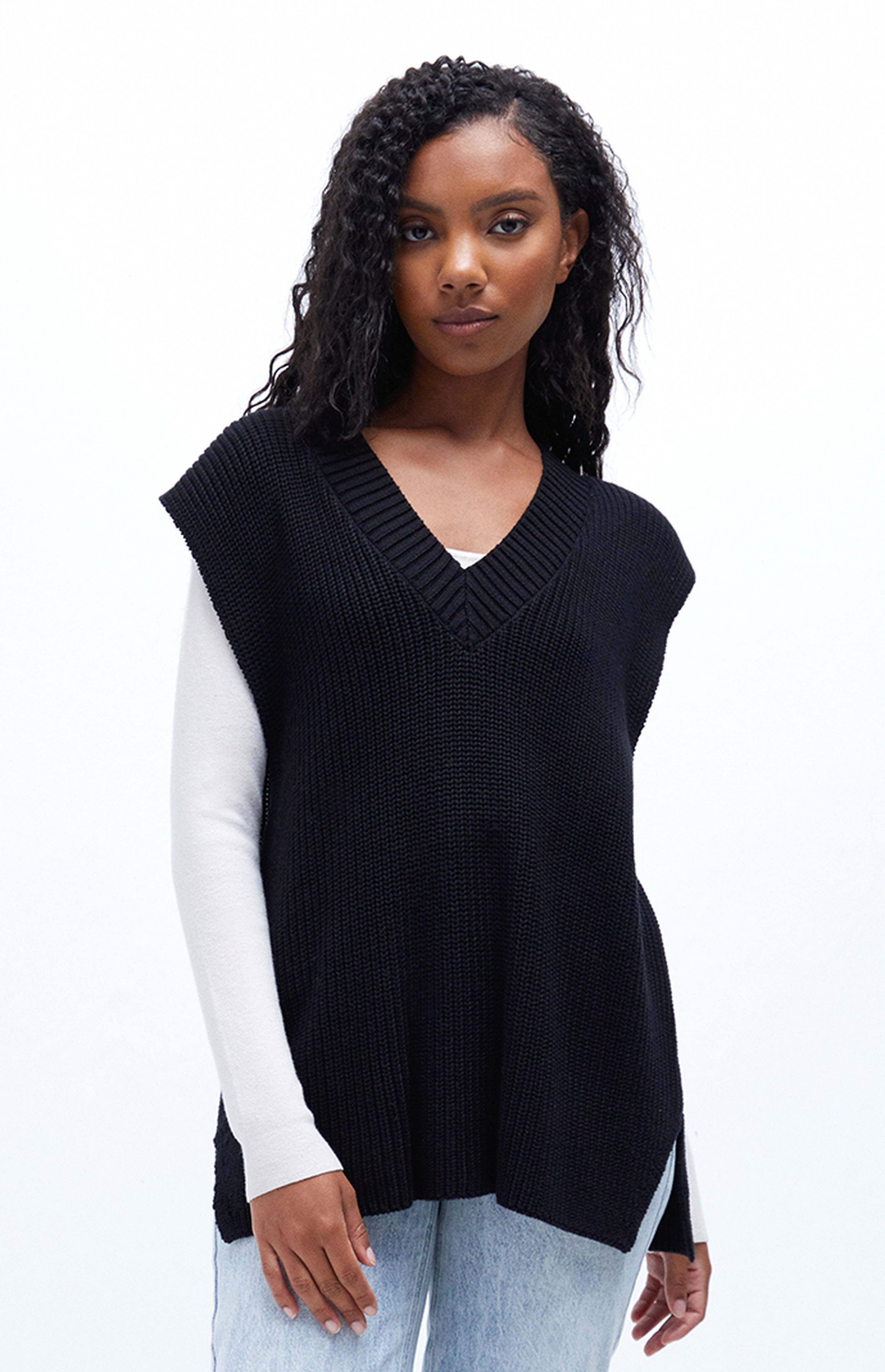 En Saison V-Neck Sweater Vest | PacSun | PacSun