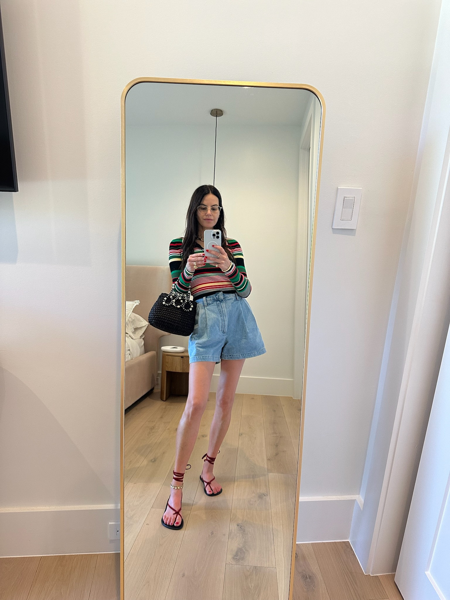 Casual mom outfit🖤

casual outfit - chic fashion - summer fashion - fall fashion - denim - chic style - mom fashion - women’s fashion

#LTKSeasonal #LTKStyleTip