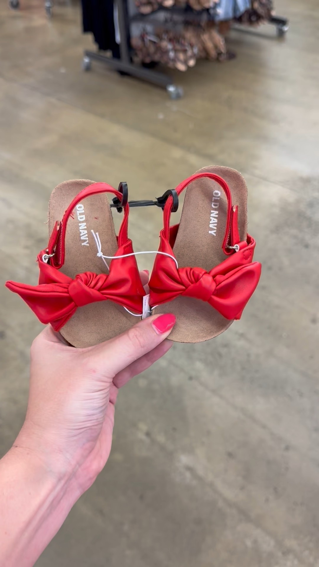 The cutest bow sandals for baby girls! ❤️

#LTKKids #LTKBaby #LTKShoeCrush