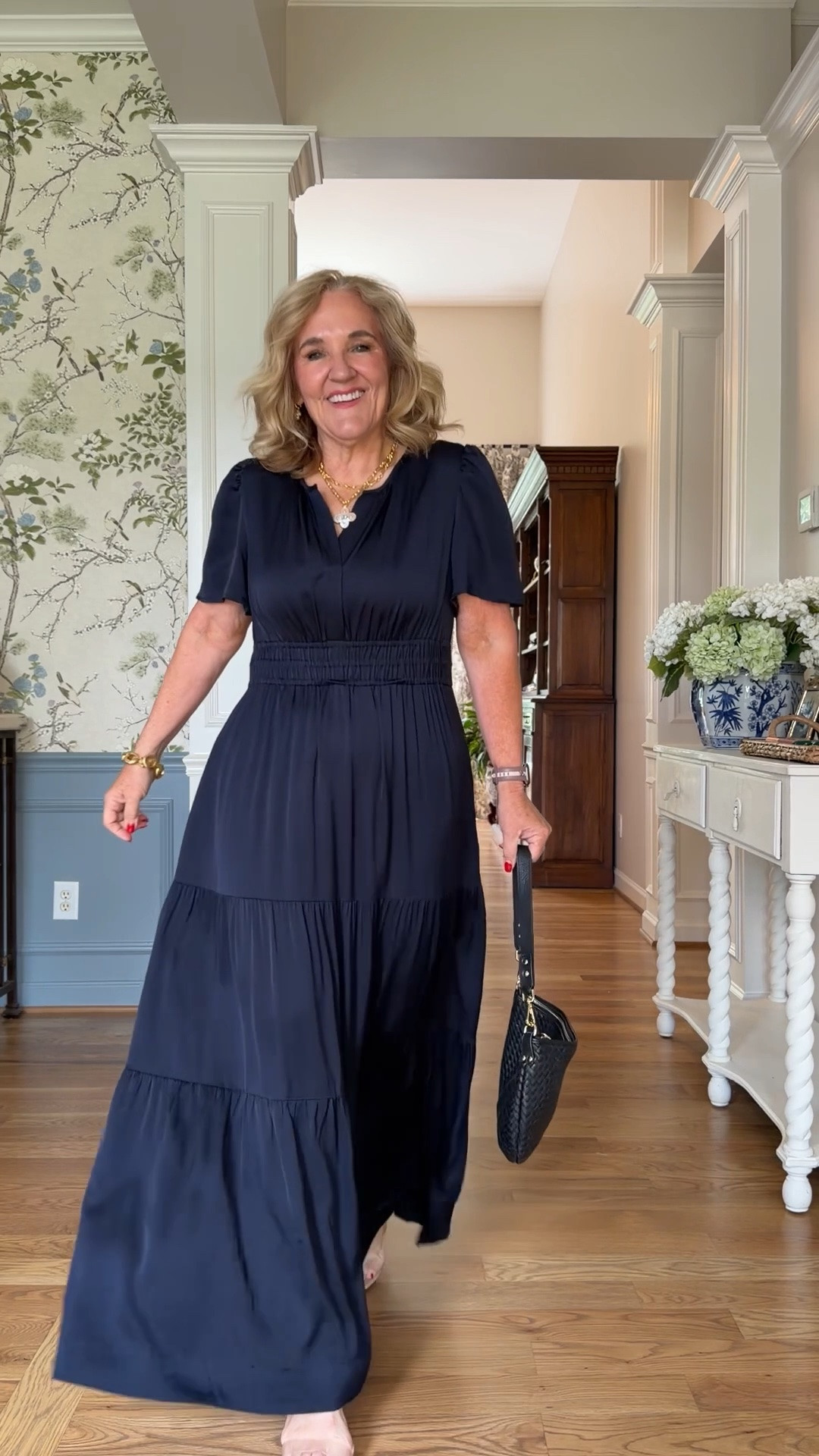 Quince wedding guest dress navy silk size medium 
This is the small crossbody

#LTKOver40 #LTKWedding #LTKPetite