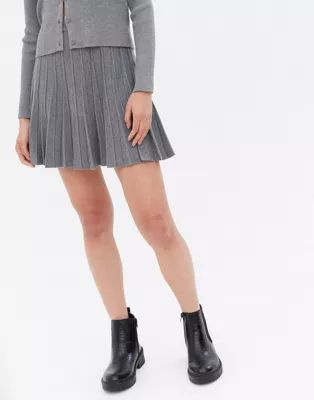New Look pleated knitted skirt in grey | ASOS (Global)