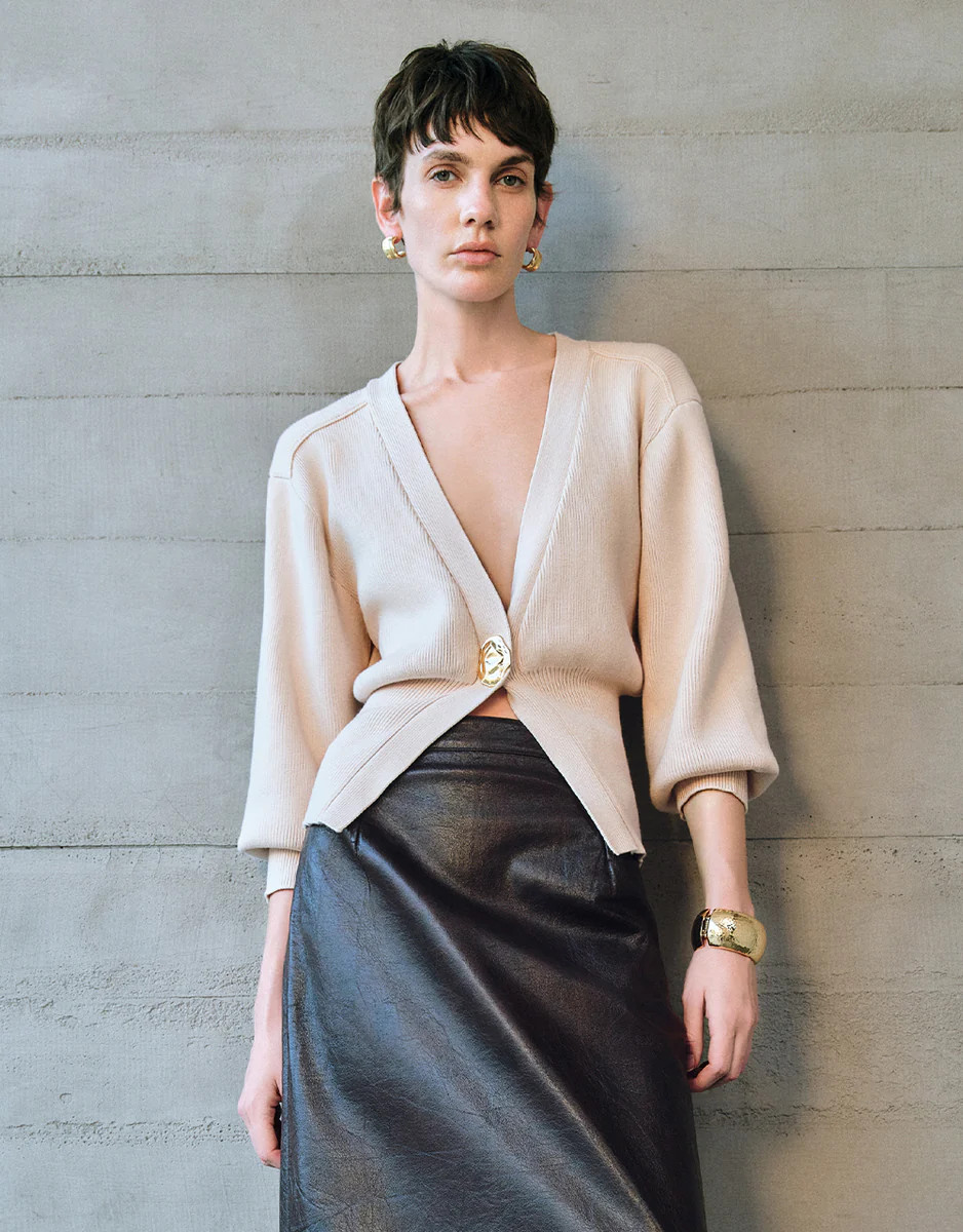 V-Neck Knitted Cardigan | Urban Revivo