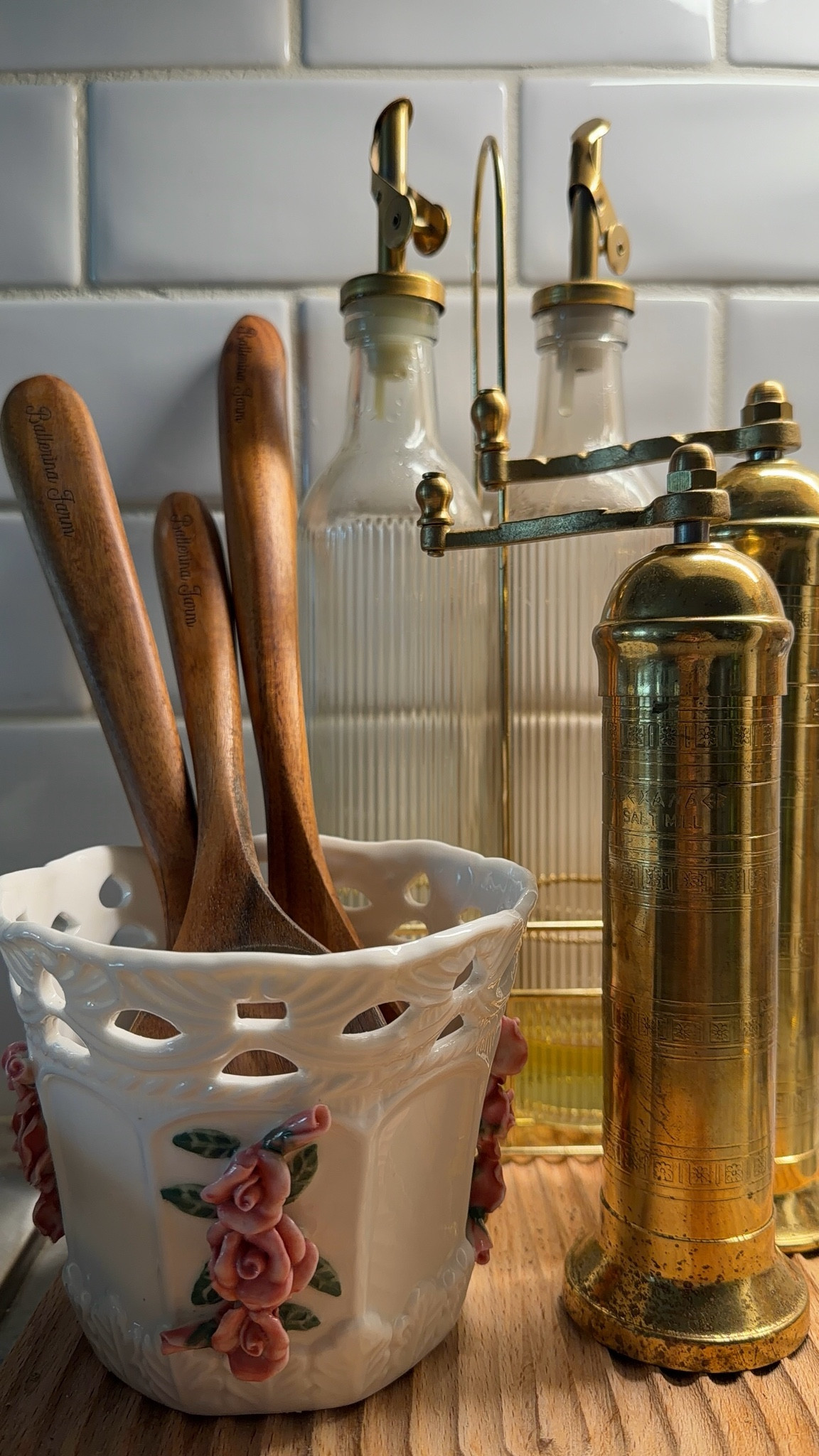 Kitchen decor
Salt and pepper mills
Cutting board


#LTKSaleAlert #LTKfoodie #LTKHome