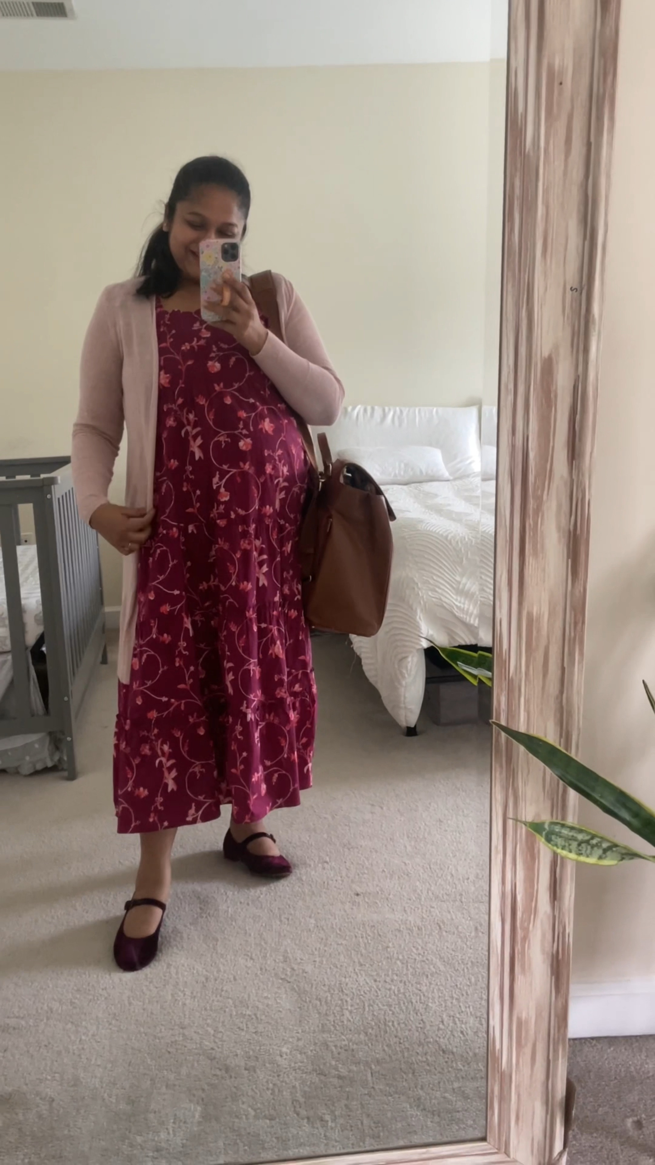 Postpartum outfits, feeding friendly dresses, feeding friendly lounge wear, postpartum loungewear , nursing friendly loungewear, nursing friendly outfits 

#LTKBump #LTKStyleTip #LTKFindsUnder50