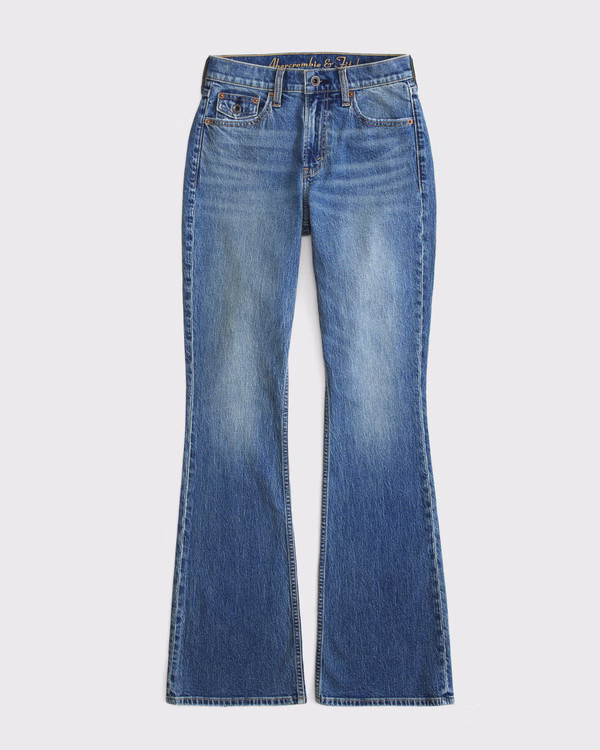 Curve Love High Rise Bootcut Jean | Abercrombie & Fitch (UK)