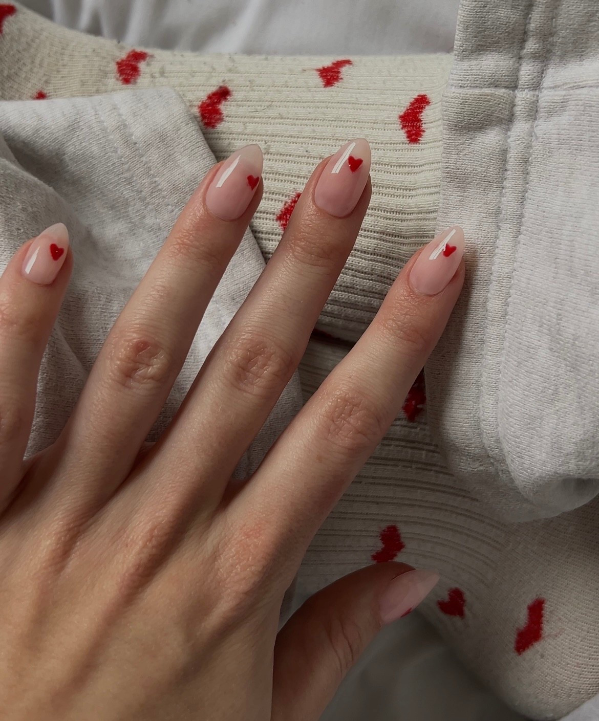 soft girl details, but make it effortless 🤍
these heart press-on nails are my go-to when I want a clean, minimal look with a subtle Valentine’s touch — no salon appointment, no damage, just instant cute.

perfect for cozy days, gym-to-coffee runs, and everything in between.
linked so you can recreate the look ✨

press on nails • heart nails • valentine nails • minimalist nails • neutral manicure • short almond nails • clean girl aesthetic • affordable beauty finds • easy manicure • at home nails • soft girl aesthetic • everyday nails

#LTKstyletip #LTKwinter #LTKbeauty