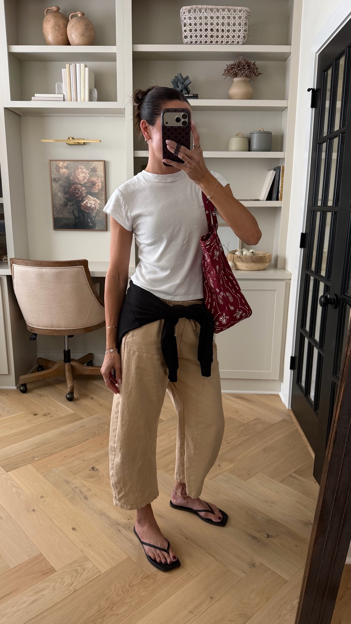 Outfit of the day 🤍 prob the last warm fall day around here! 
Tee: true to size (S)
Barrel drawstring pants: true to size (S) 
Flip flops: tts, size up for half sizes


Bandana tote / simple chic outfit ideas / simple outfits / amazon fashion finds