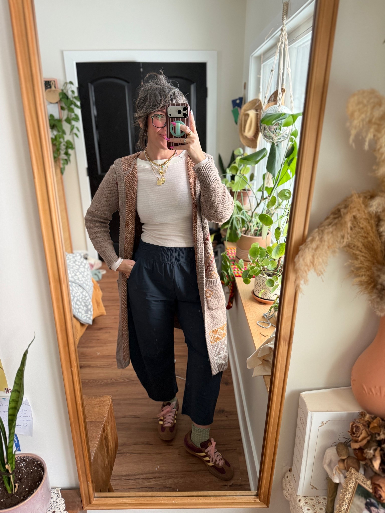 These pants are so good! Wearing a medium! 

Old navy, sleek tech pants, casual pantss

#LTKootd #LTKActive #LTKmomlife