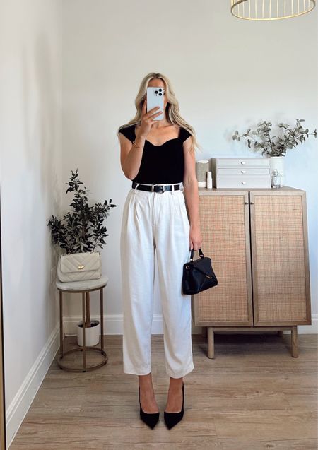 This or That?
My exact trousers are H&M 4 years ago (similar pairs linked below!)