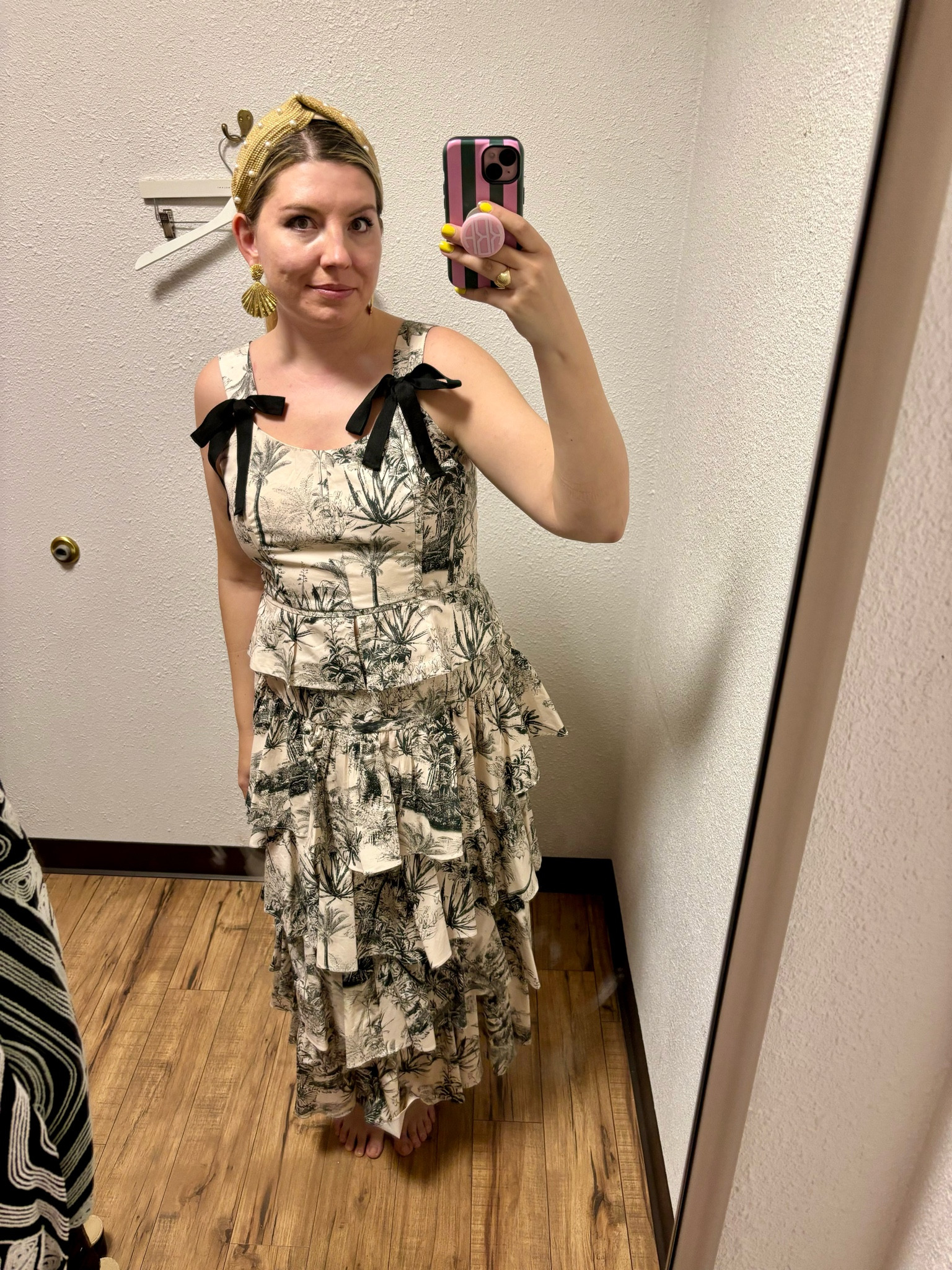 This set is such a standout in this collection. Yes, I said SET. This is a top and skirt combo! Skirt ran big and I sized down- top was true to size. 
Full review on YouTube!

#LTKMidsize #LTKSeasonal #LTKParties