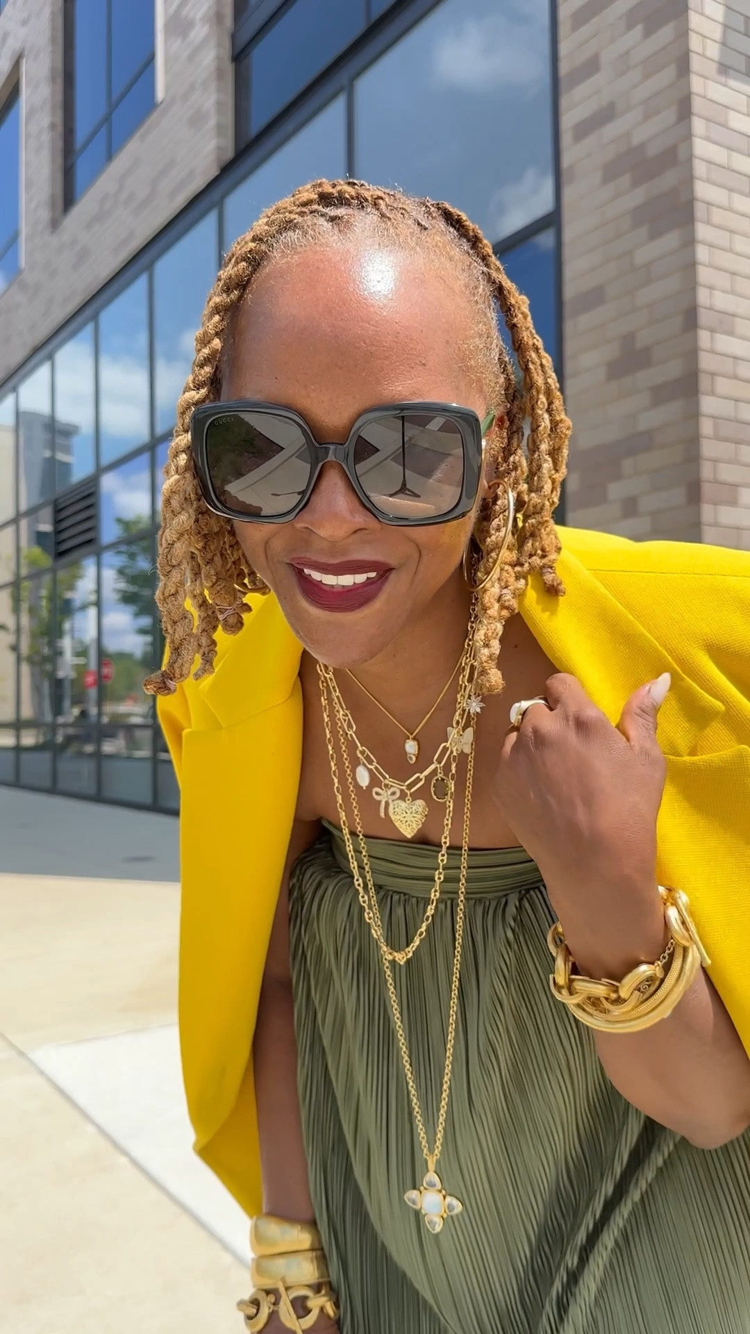 Accessories to elevate your Casual chic spring jumpsuit and blazer outfit 


#LTKSpringSale #LTKMidsize #LTKootd