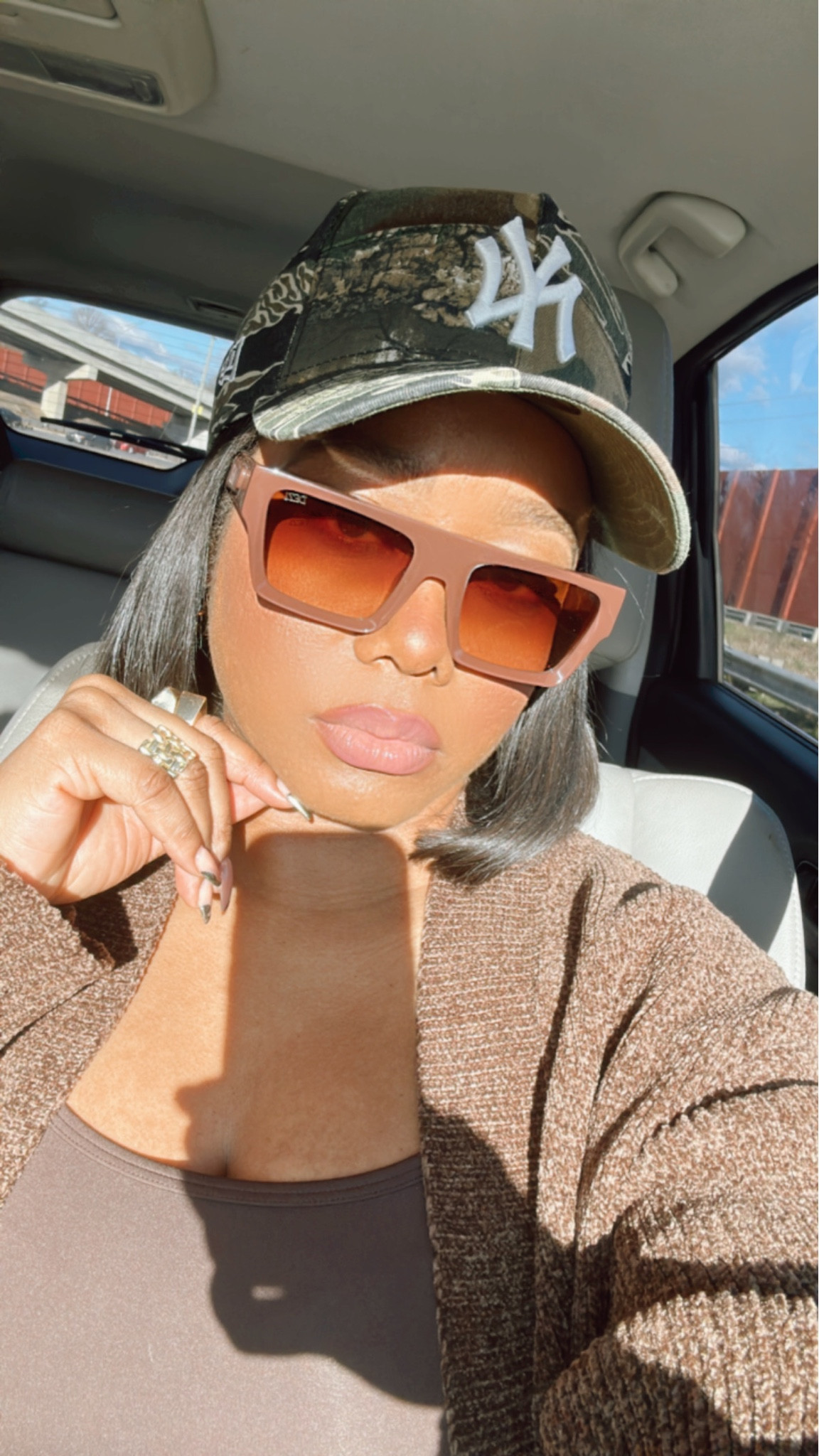 Shades will always be a #1 go to for me! Love the style, shape and color of these. These are a must have in your accessory arsenal. 

#LTKstyletip