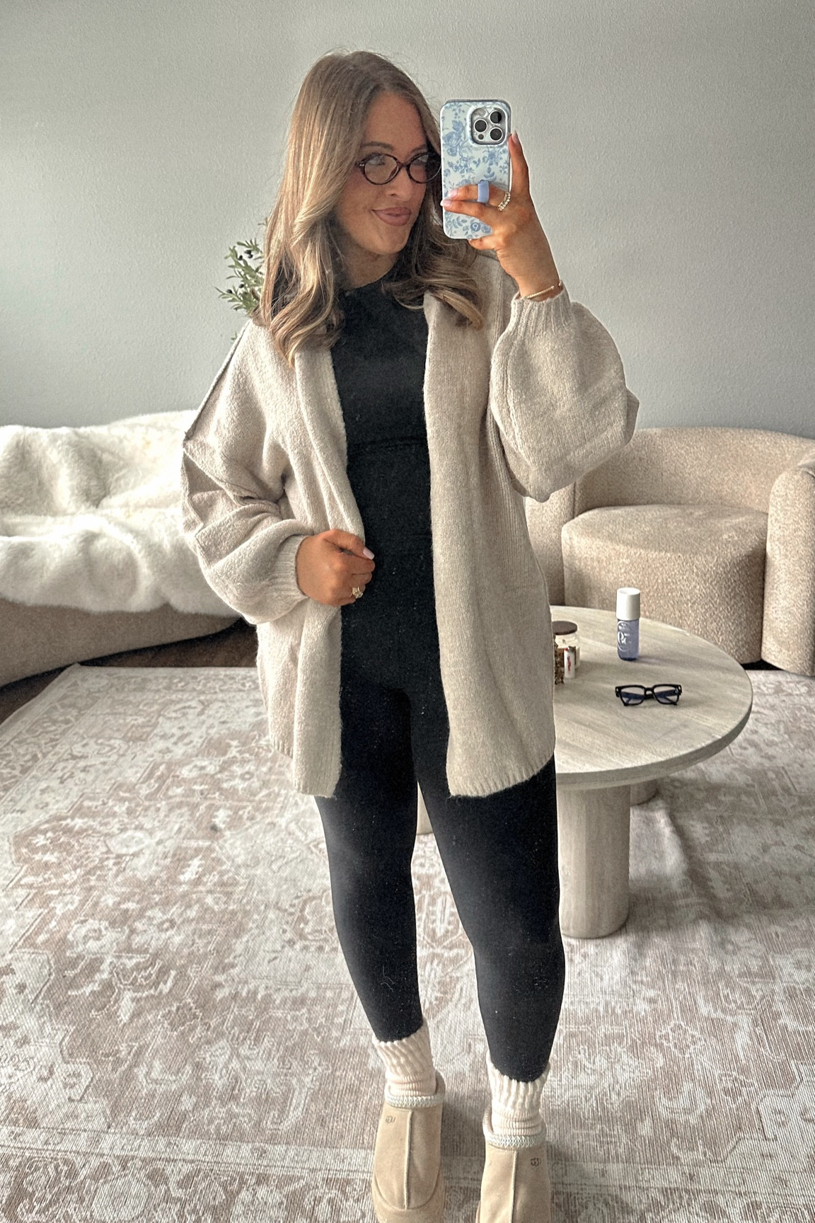 Wearing an XL! This sweater is SO soft! Feels like a barefoot dreams blanket 