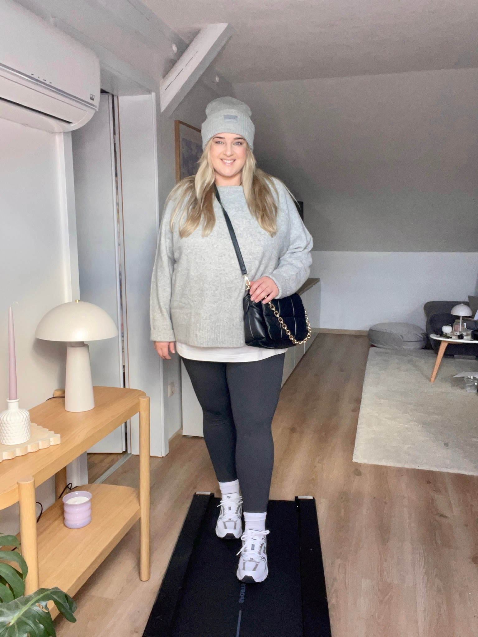 Sportiver Look für die City 🩶

#LTKplussize #LTKstyletip #LTKeurope