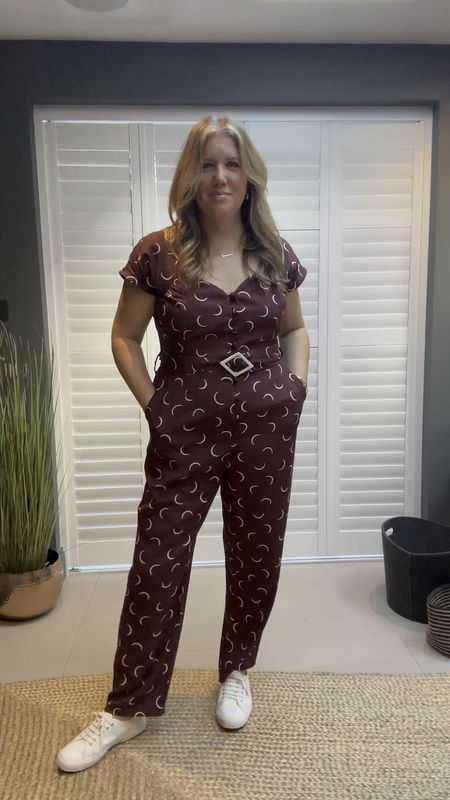 Sweetheart neck jumpsuit, Spring jumpsuitt

#LTKover40 #LTKstyletip #LTKSeasonal