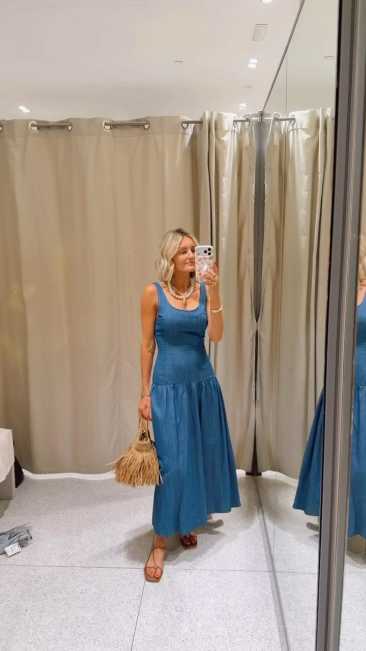 This dress is such a good staple to have for summer 👏🏼 endless ways to style! Wearing M.

Loverly Grey, Zara, denim dress, summer fashion, summer outfit ideas

#LTKootd #LTKSeasonal