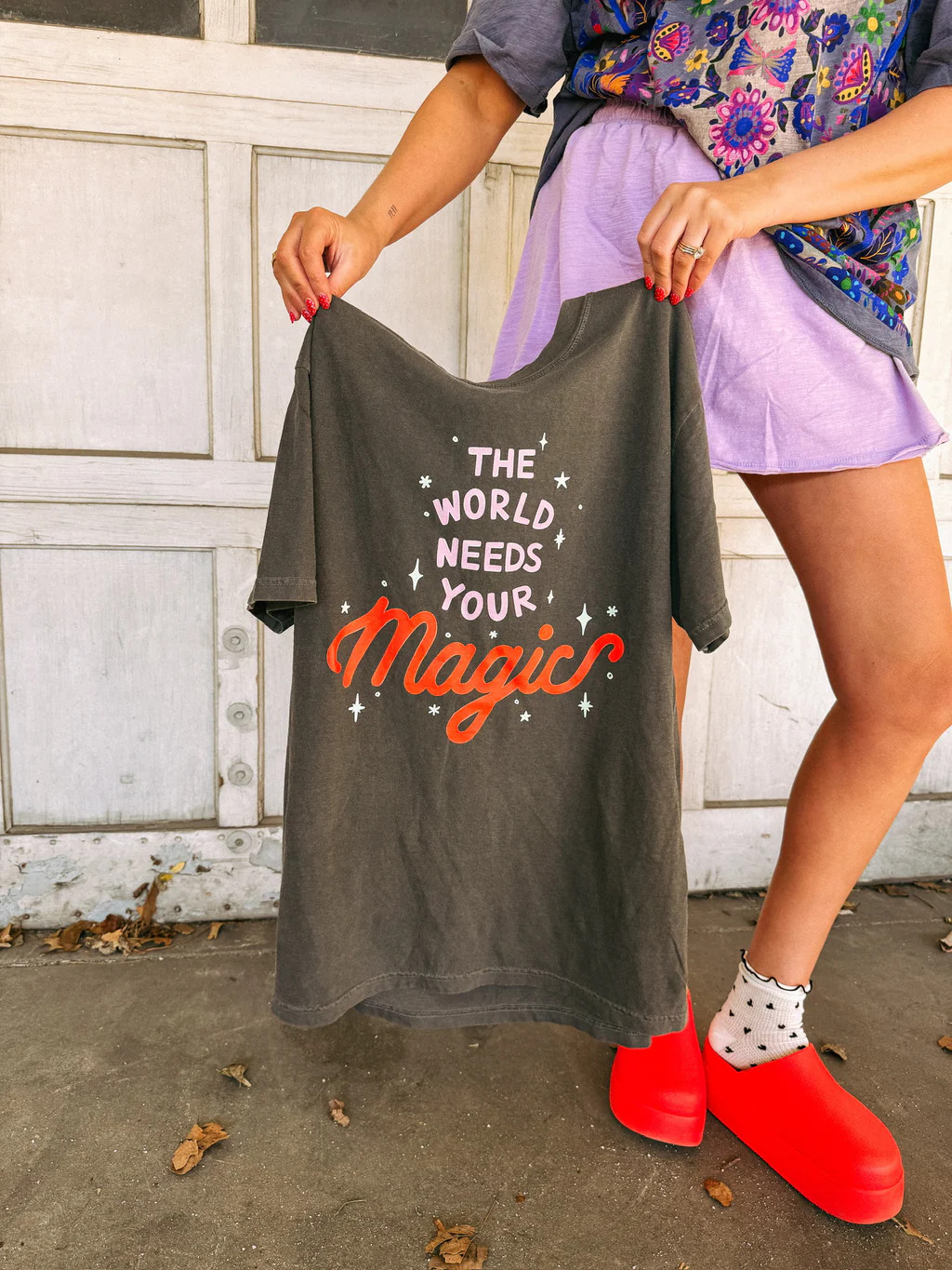 ETTA OG | the world needs your magic graphic tee - charcoal | Etta+East