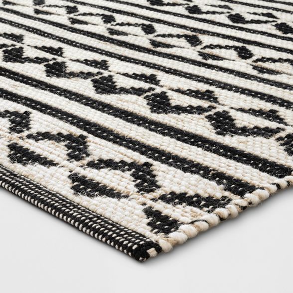 2'6"X4' Geometric Woven Accent Rugs Black - Project 62™ | Target