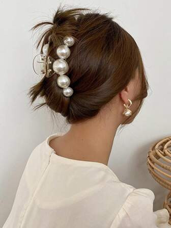 Faux Pearl Decor Hair Claw | SHEIN