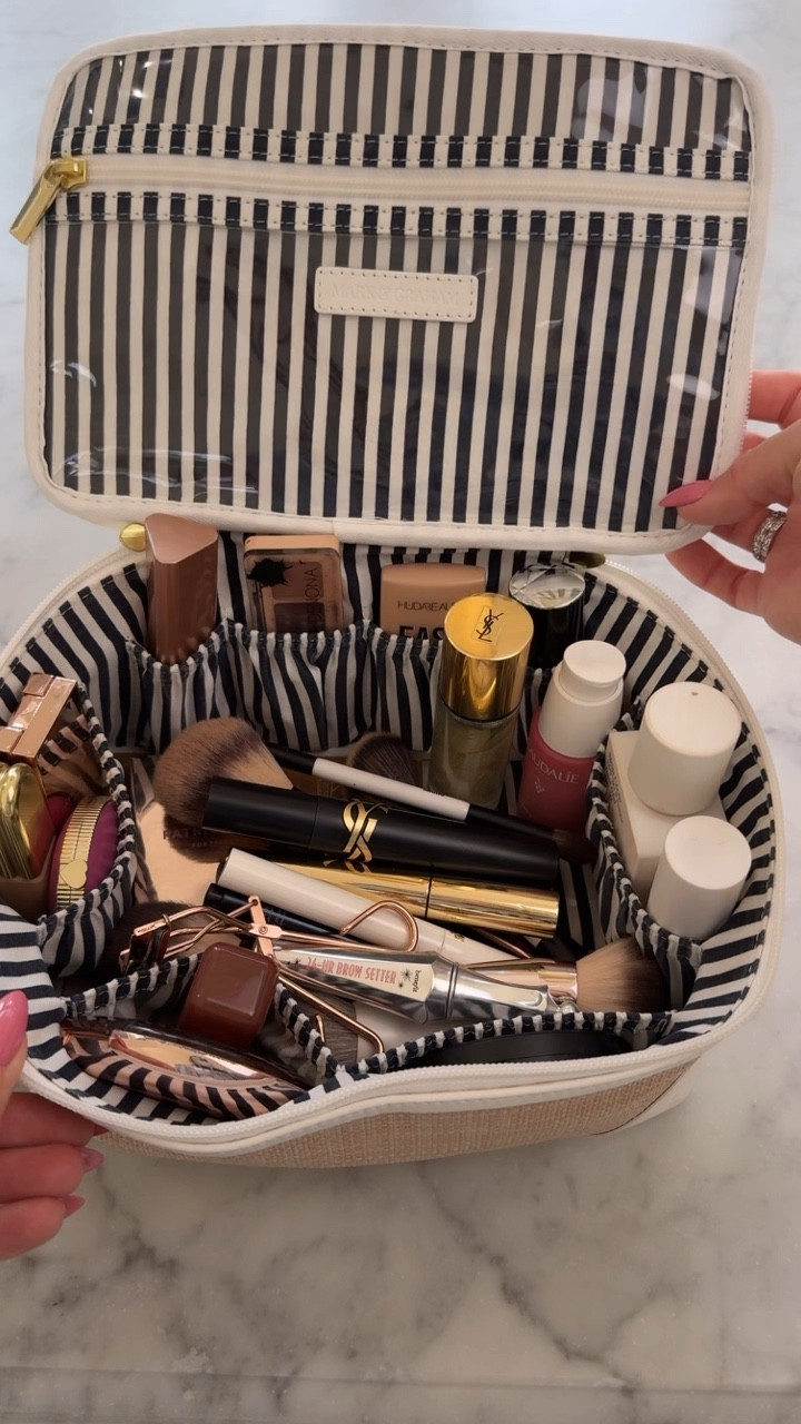 Beautiful new makeup case / beauty products organizer! Under $100 and comes in 2 colors. The perfect size for all your everyday beauty essentials and great for travel or a gift!

#LTKBeauty #LTKHome #LTKStyleTip