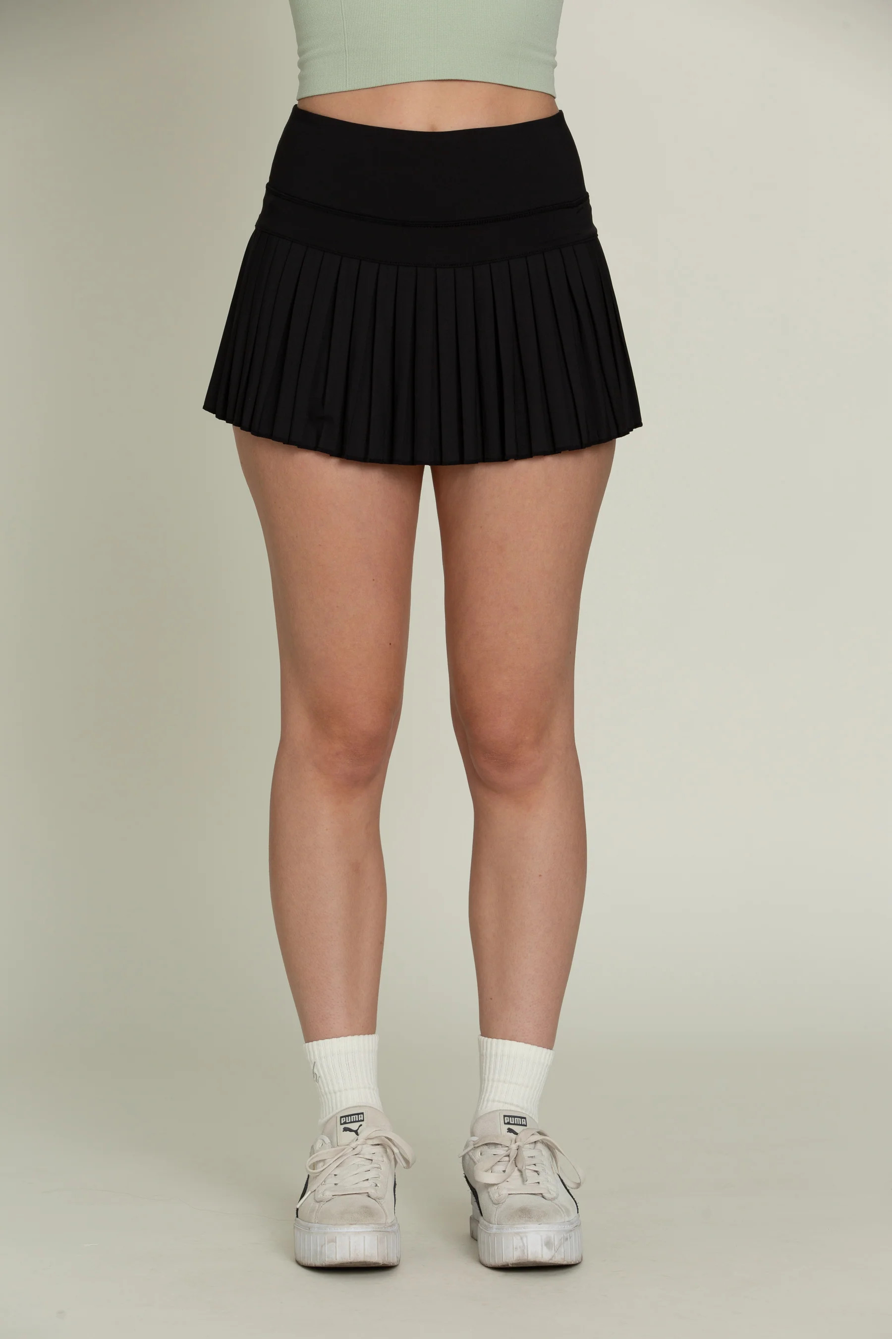 Black Pleated Tennis Skirt | Gold Hinge