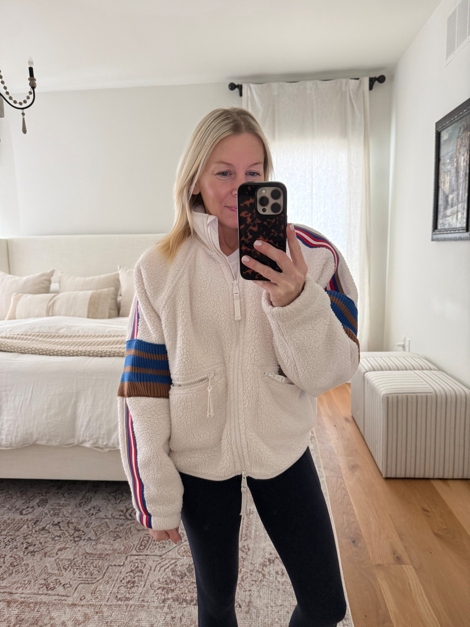 Bundled up in the coziest jacket perfect for running into the gym, errands and more! Oversized fit / wearing size XS 

#LTKActive #LTKootd