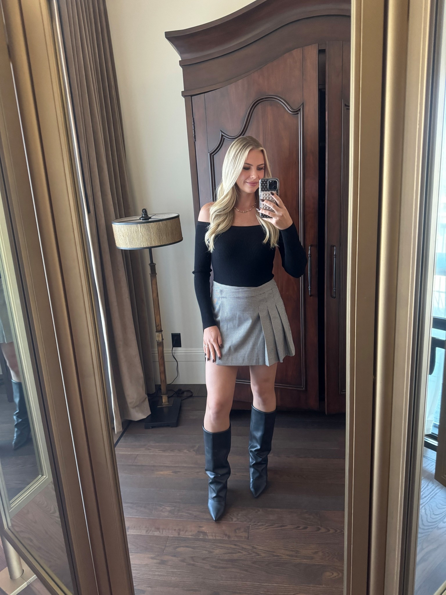 OOTD 🖤 These items are all staples in my closet! Would be such a cute holiday look as well. 

#LTKShoeCrush #LTKStyleTip #LTKHoliday