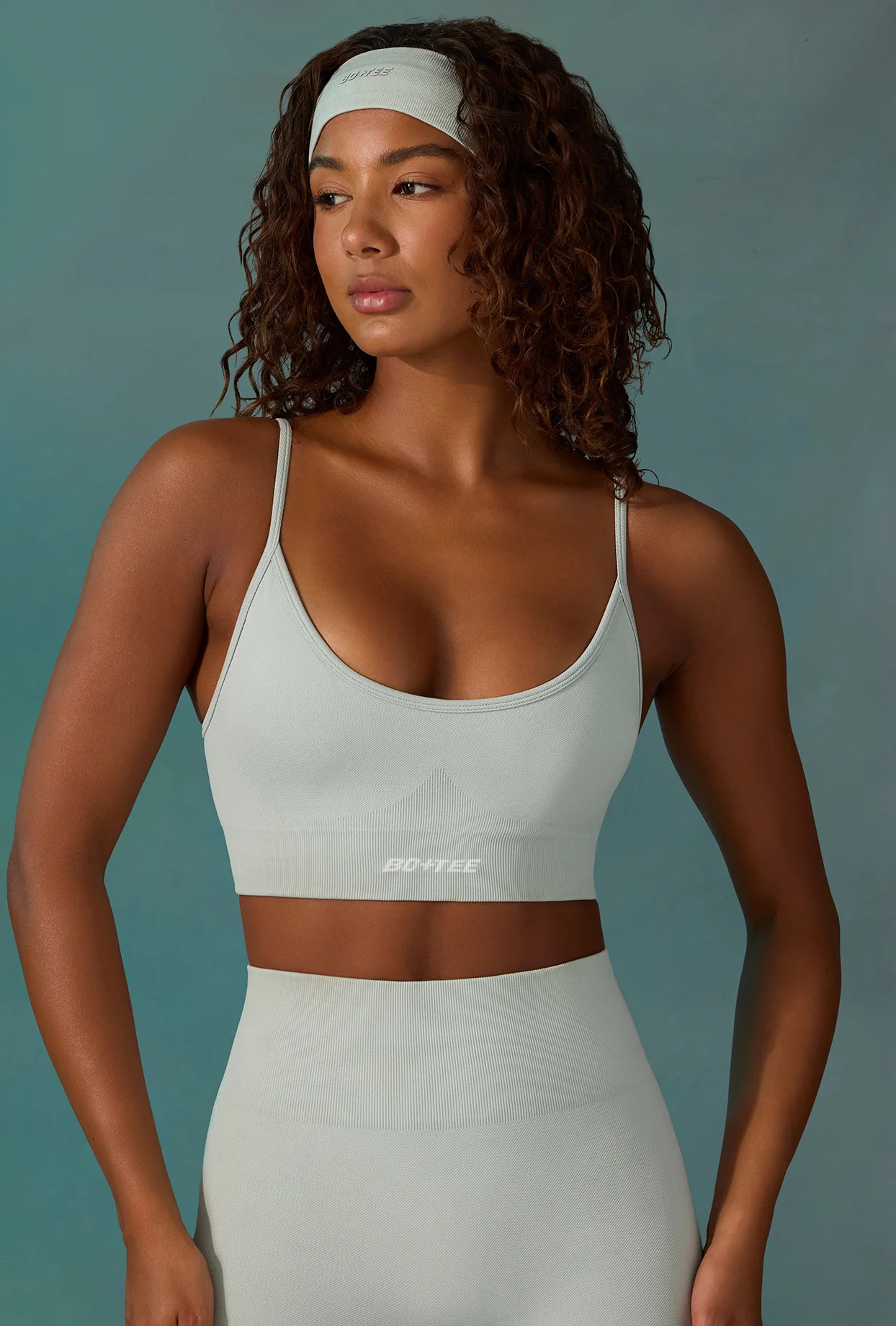 Super Sculpt Scoop Neck Sports Bra in Ice Grey | Oh Polly