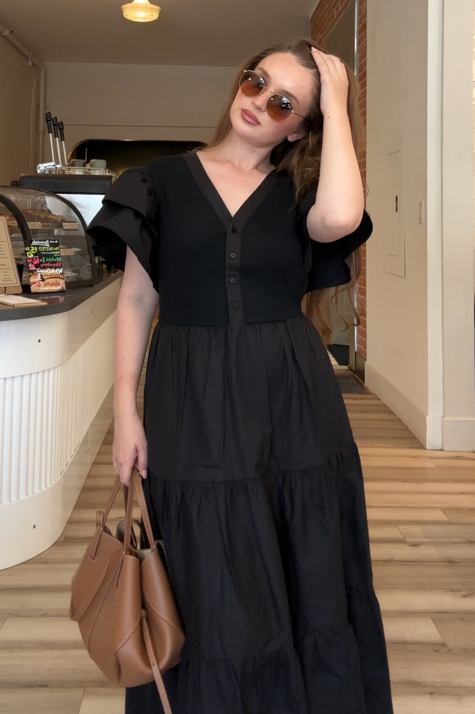 Dress Nordstrom 
Sunglasses Ray Ban 
Bag polene 