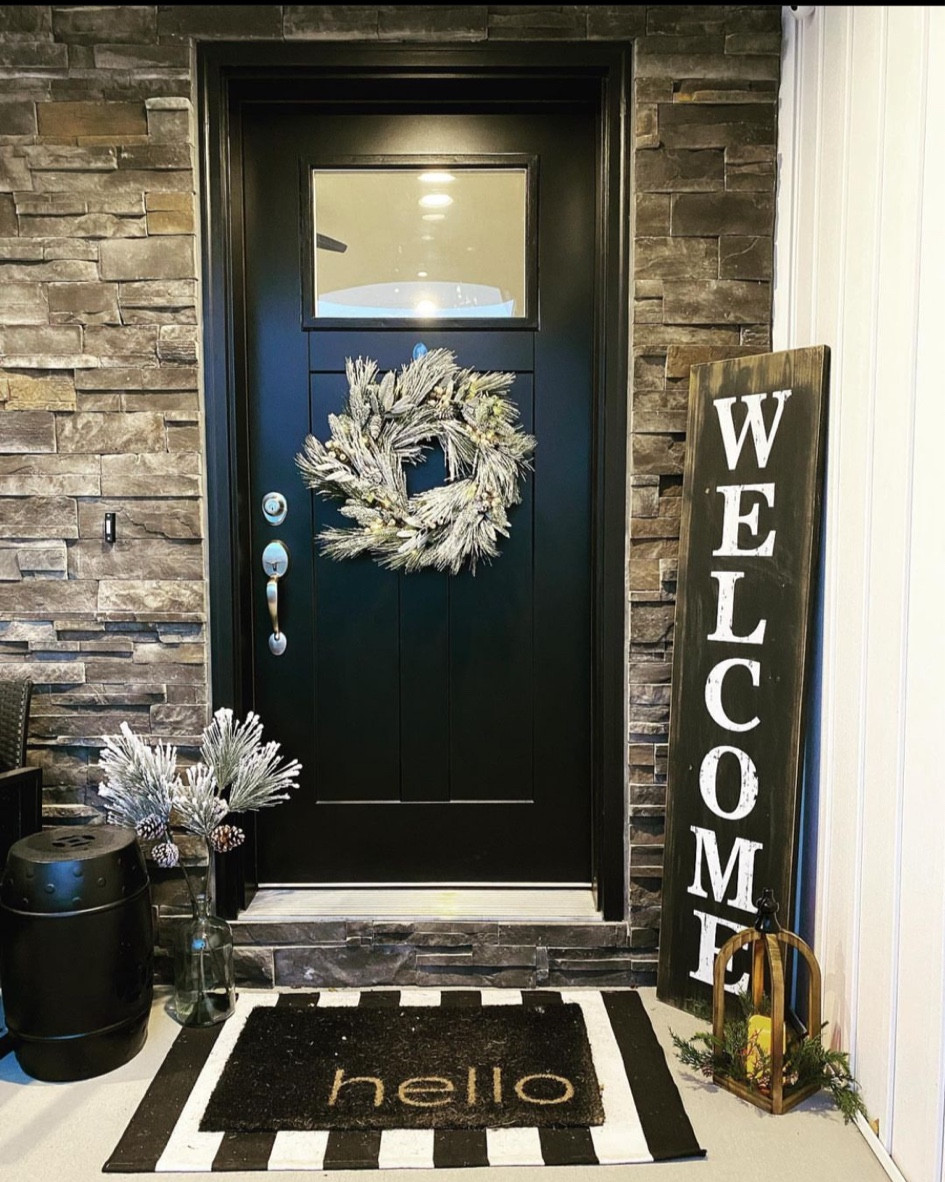 Festive Front Porch! 

#LTKSeasonal #LTKHoliday