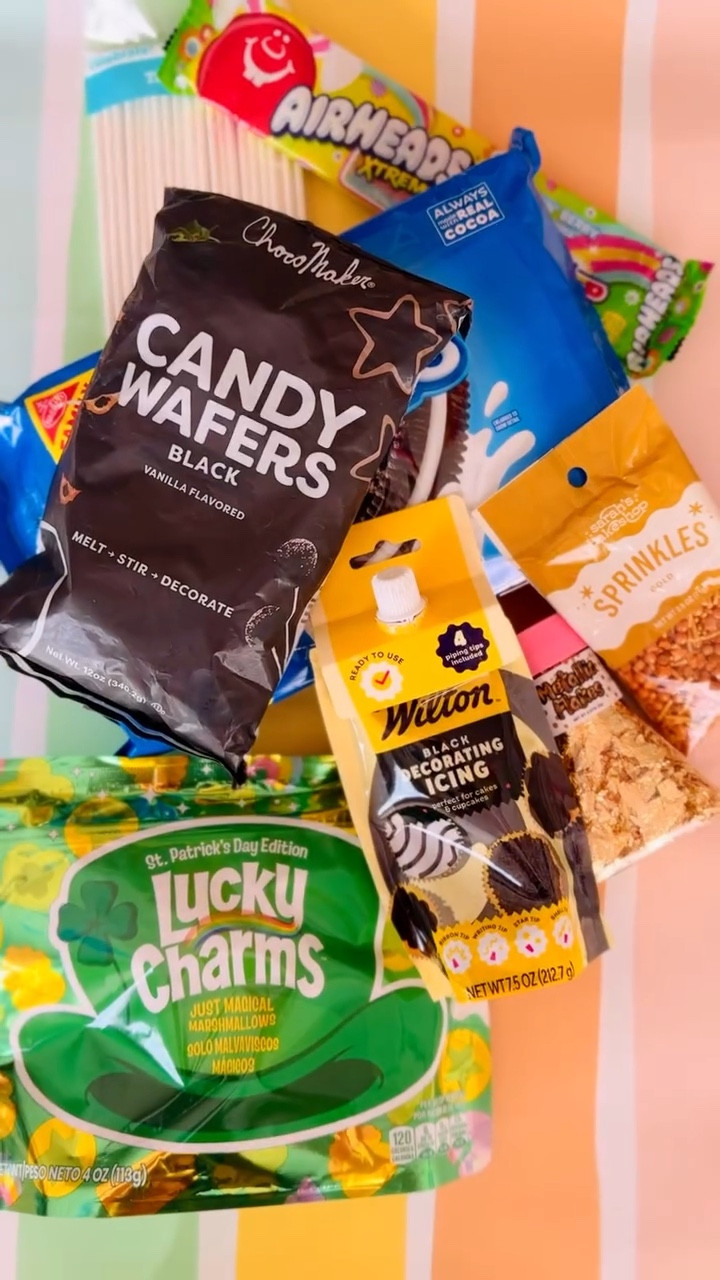 The key to this easy St. Patrick’s Day treat is to let the chocolate settle a little after the dip. It’ll be grand! Leave a note that says LIST to get your shopping list and do a pick up order for an even easier treat. Make the time and redeem the moments. This is what they’ll remember.

I finally found the @luckycharms marshmallows only bag! Find it by commenting LIST below! https://liketk.it/5ZruE