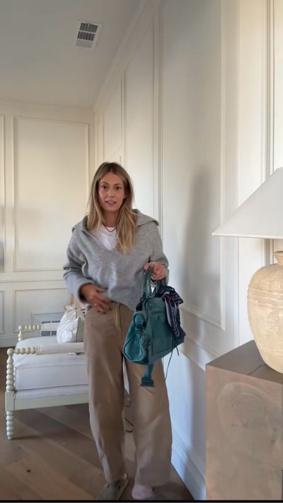 These pants go with everything and under $40! I’m wearing size 4

#LTKFindsUnder50 #LTKootd #LTKmomlife