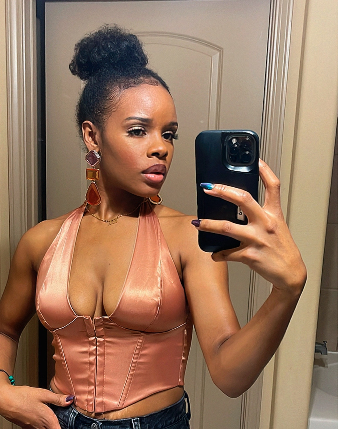 Such a cute top ❤️

#LTKparties #LTKstyletip #LTKbeauty