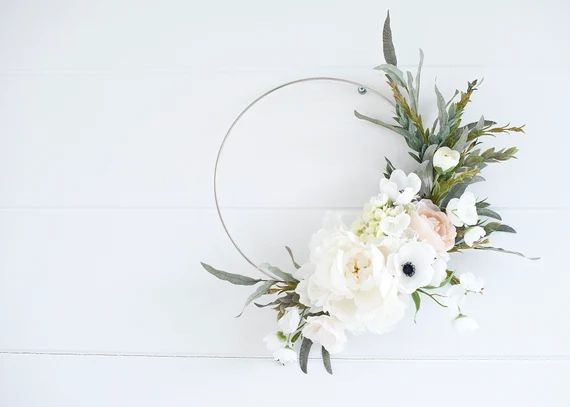 Modern Spring white peony & anemone wreath |hoop wreath|modern boho|front door wreath| wedding ho... | Etsy (US)
