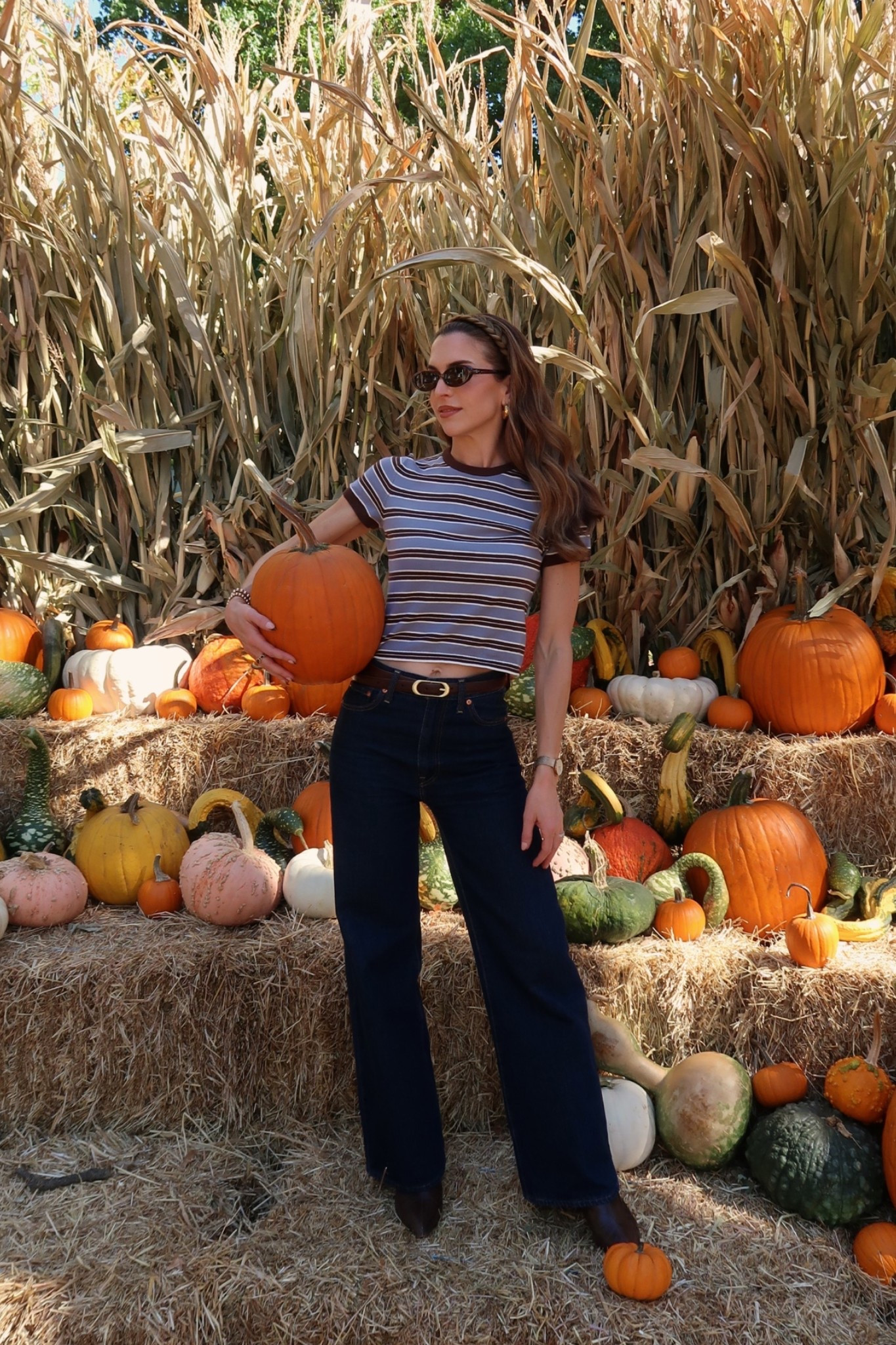 Perfect outfit for a warm fall day at the pumpkin patch 🎃 Wearing size small in the tee.

#LTKgrwm #LTKootd #LTKSeasonal