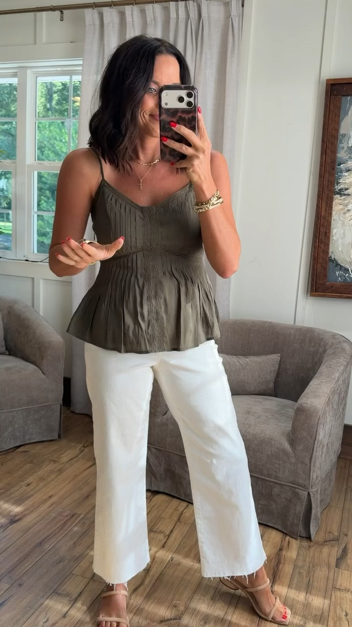 This top 😍 such a cute little Target find!! I love the olive with white jeans—so easy to wear now and again when fall starts creeping in 🤎 Wearing an XS!

#TargetFinds #TargetStyle #AffordableFashion #LTKStyle #TargetFashion