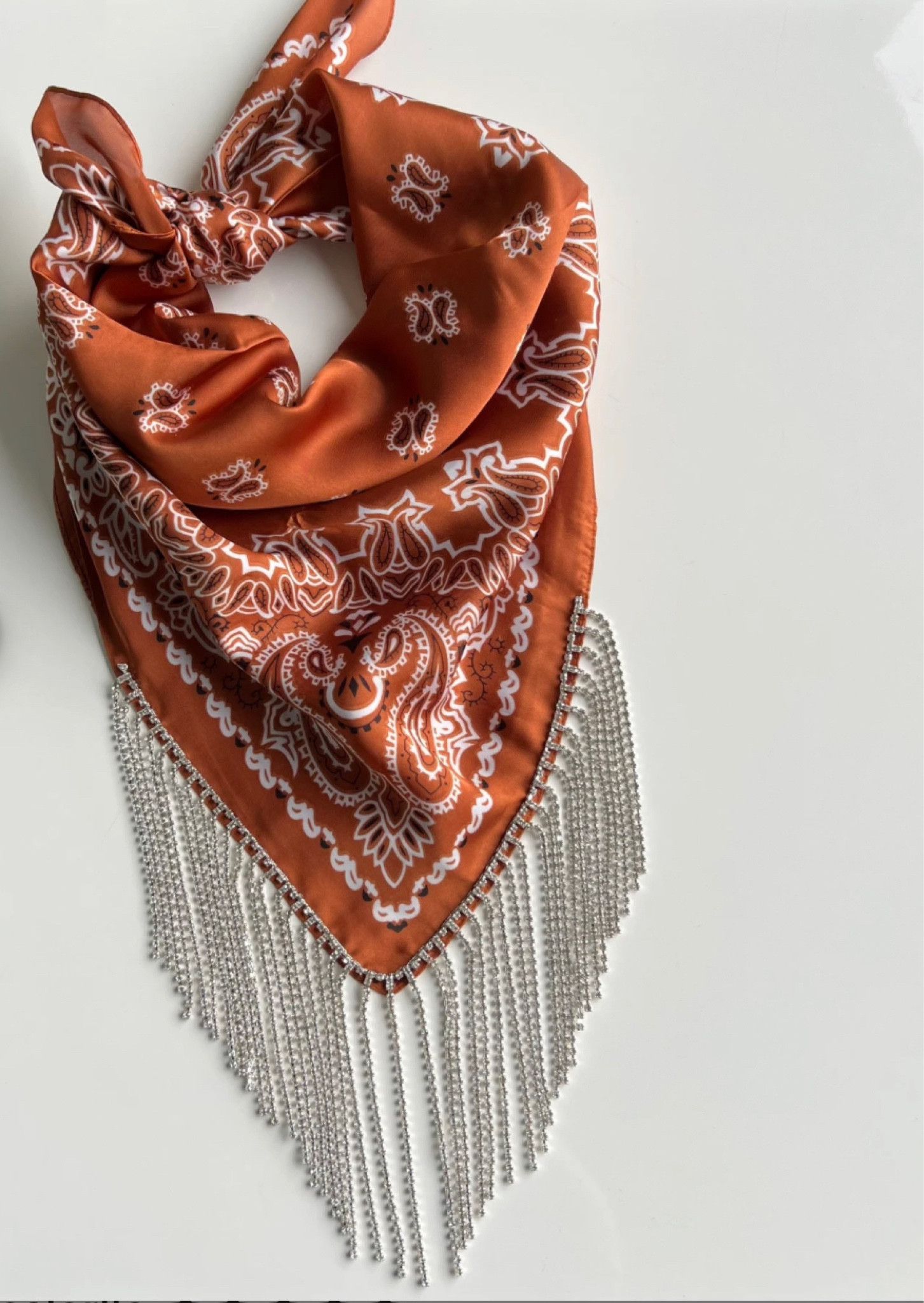 Another beautiful bandana option for a fun concert or night out with friends 

#LTKfindsunder50 #LTKstyletip #LTKparties