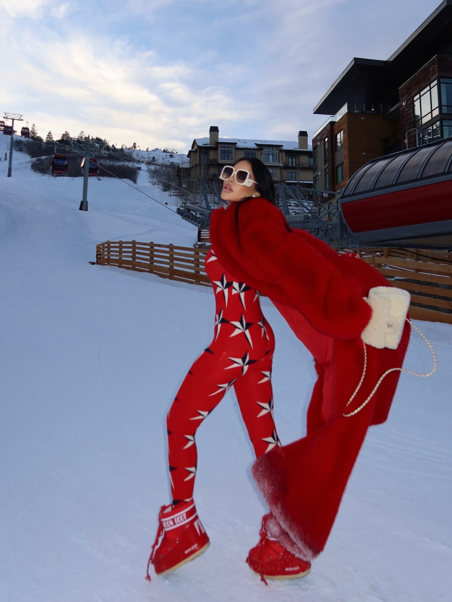 Gondola Edition ♥️❄️ 

#leacouture #snowfashion