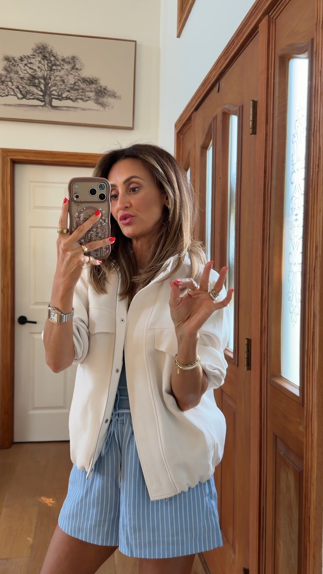 This jacket does it all: high collar, effortless drape, wrinkle-resistant fabric, elastic hem. Dress it up or keep it easy.
@Aritzia #AritziaPartner

#LTKSeasonal #LTKootd #LTKTravel