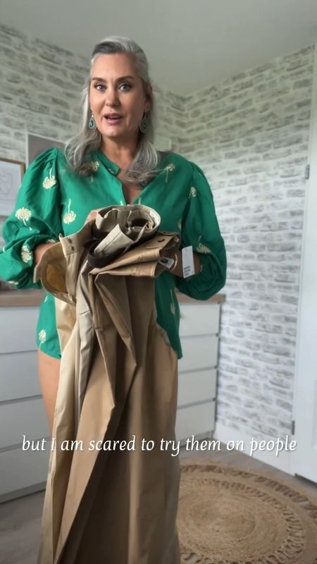 H&M khaki’s try on. Okay, this was kind of a fail but that’s why we try things on right? Or I try them on so you know what to order. 



#LTKeurope #LTKstyletip #LTKmidsize