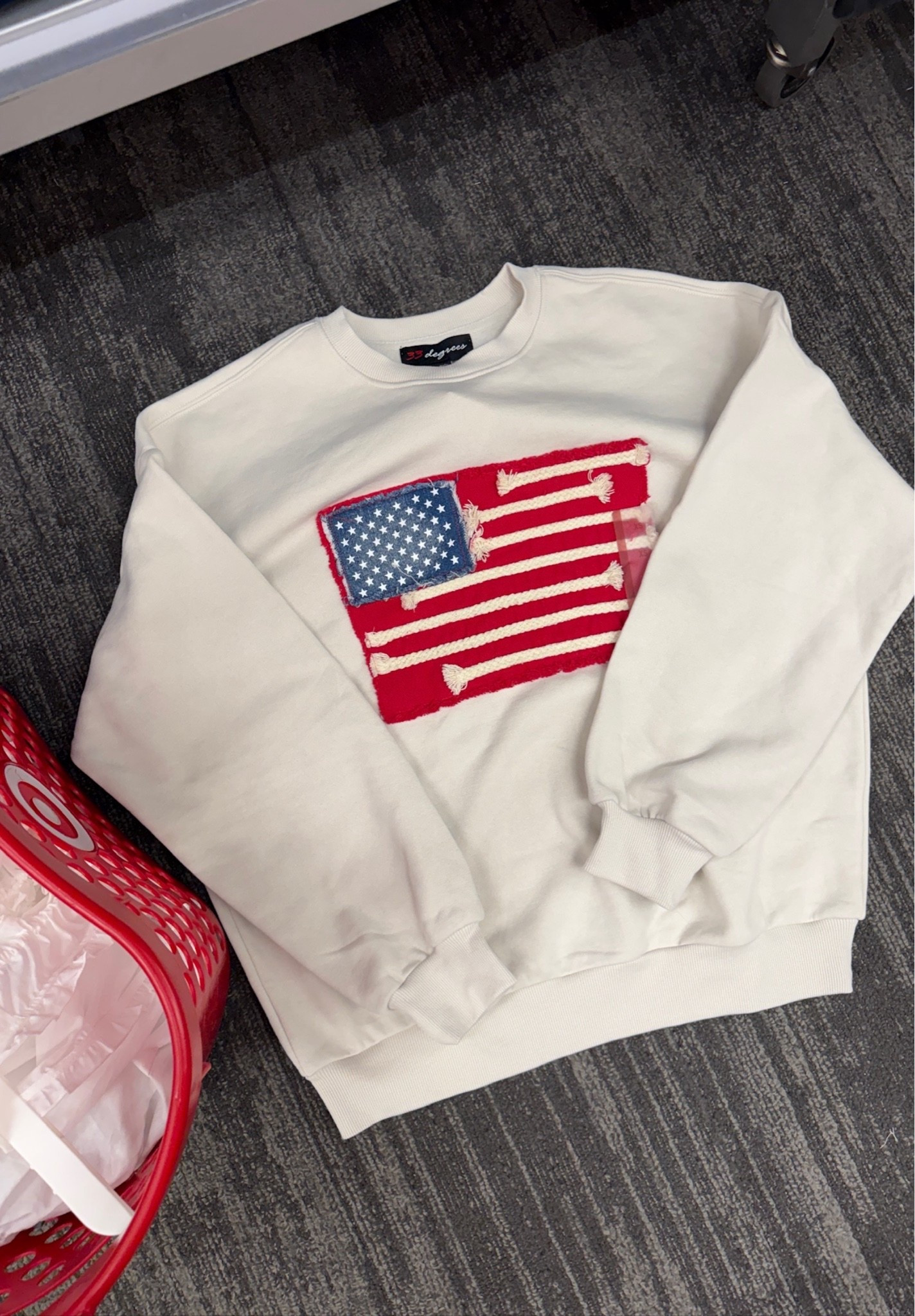 Already thinking about 4th of July outfits 🇺🇸🤍 This Target sweatshirt has the cutest flag detail that you need this year

#LTKootd #LTKSeasonal #LTKdayinmylife