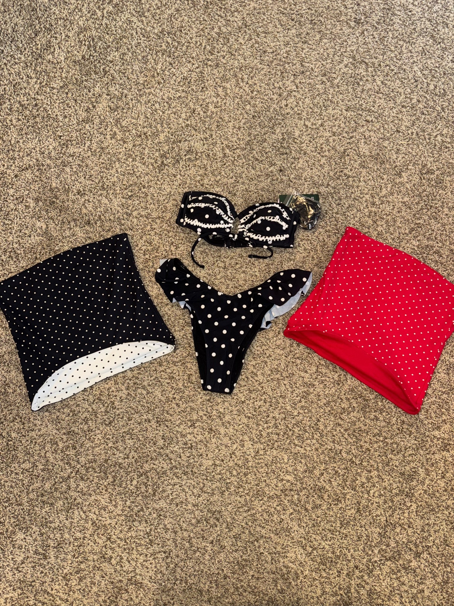 Target Fashion ⚫️⚪️💋

Target Fashion// Target Style// Polka Dots// Swimsuit// Polka Dot Swim Suit// 

#LTKFindsUnder50