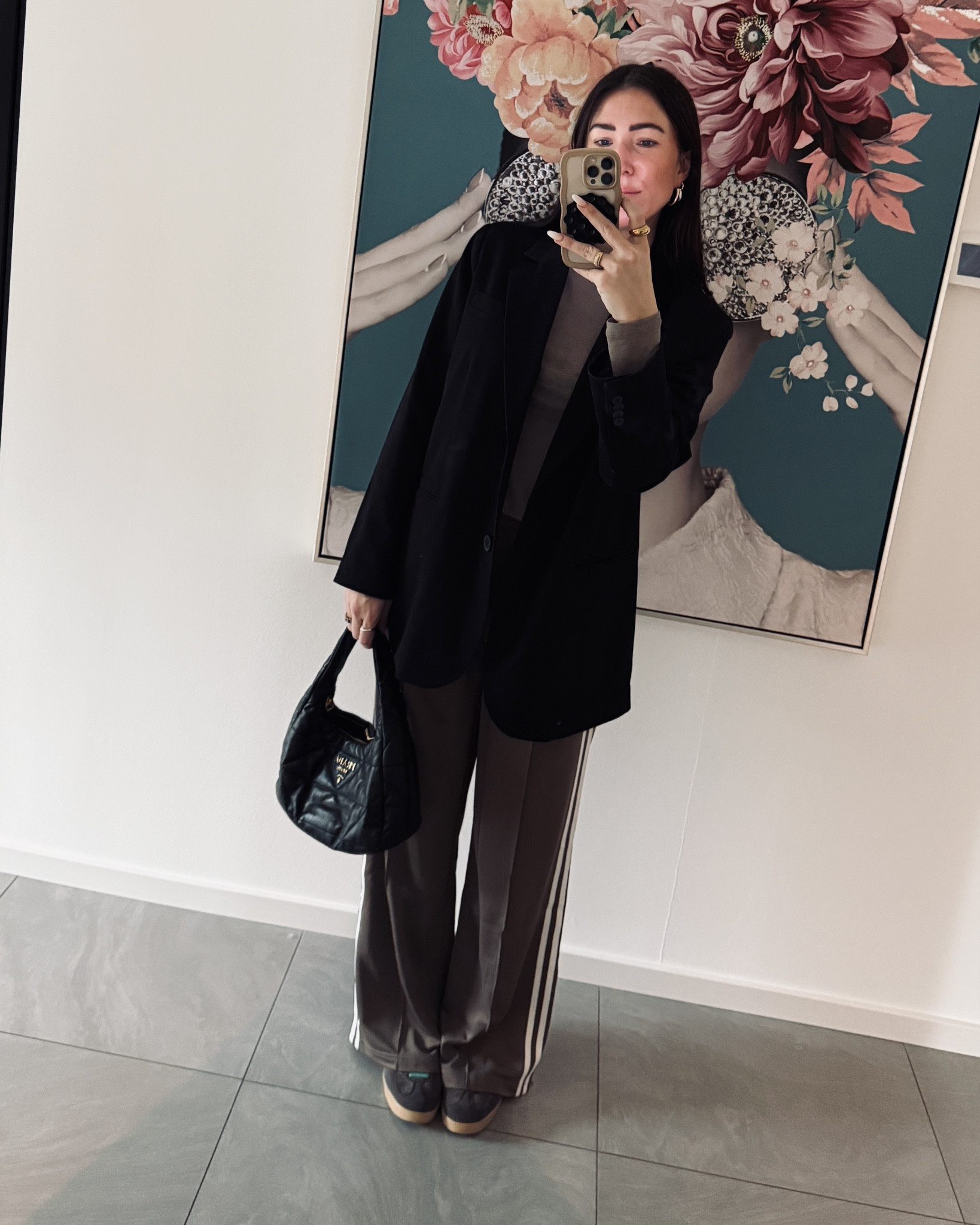 LOOK OF THE DAY
Der Trend 2025-Jogger&Blazer

#LTKstyletip #LTKdeutschland #LTKFashionMonth