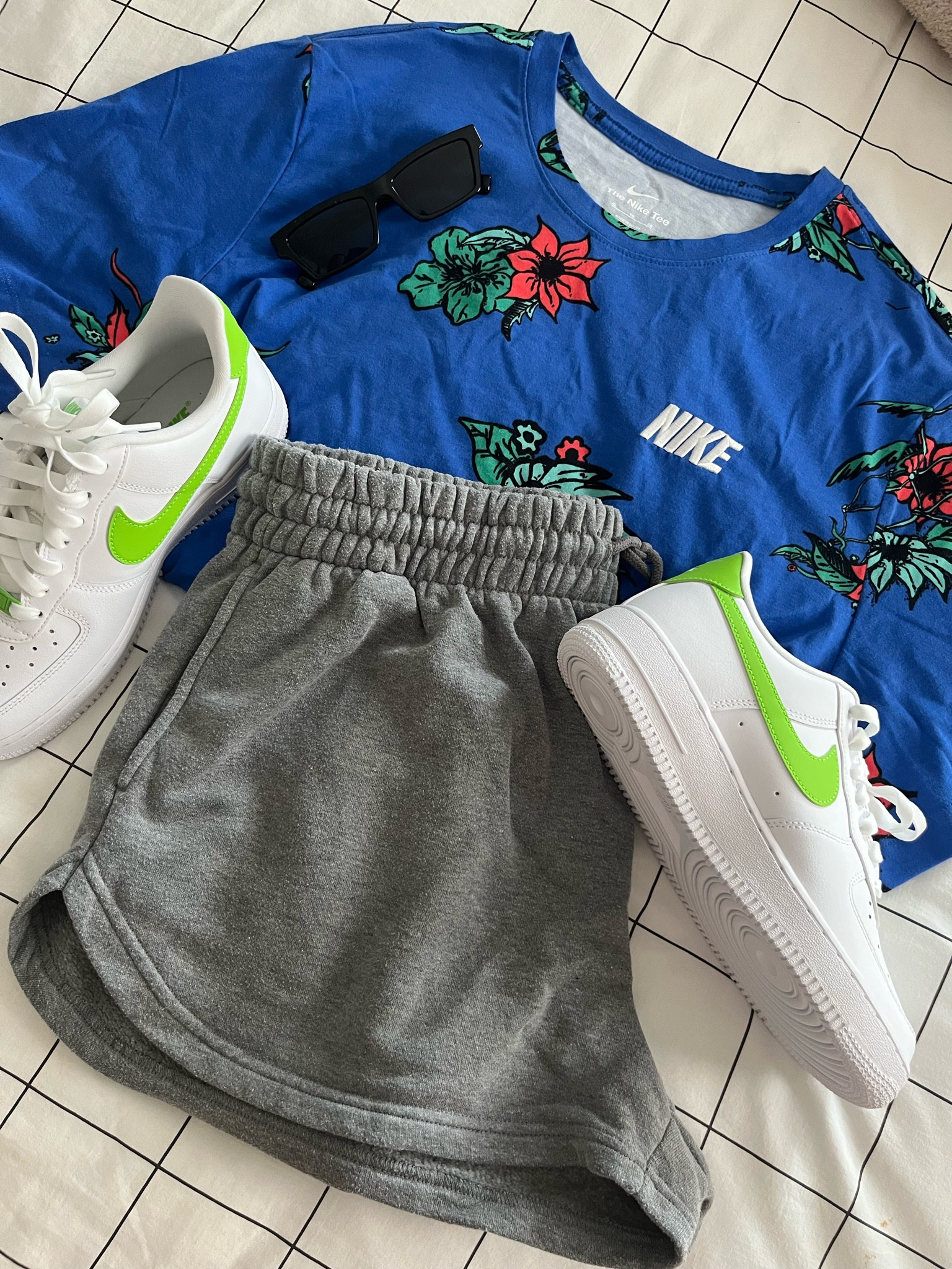 here for the vibes ✨

cute comfy casual ootd summer Nike Air Force 1 neons floral oversized t shirt sunglasses target finds wild fable affordable fashion lounge wear 

#LTKBacktoSchool #LTKshoecrush #LTKFitness