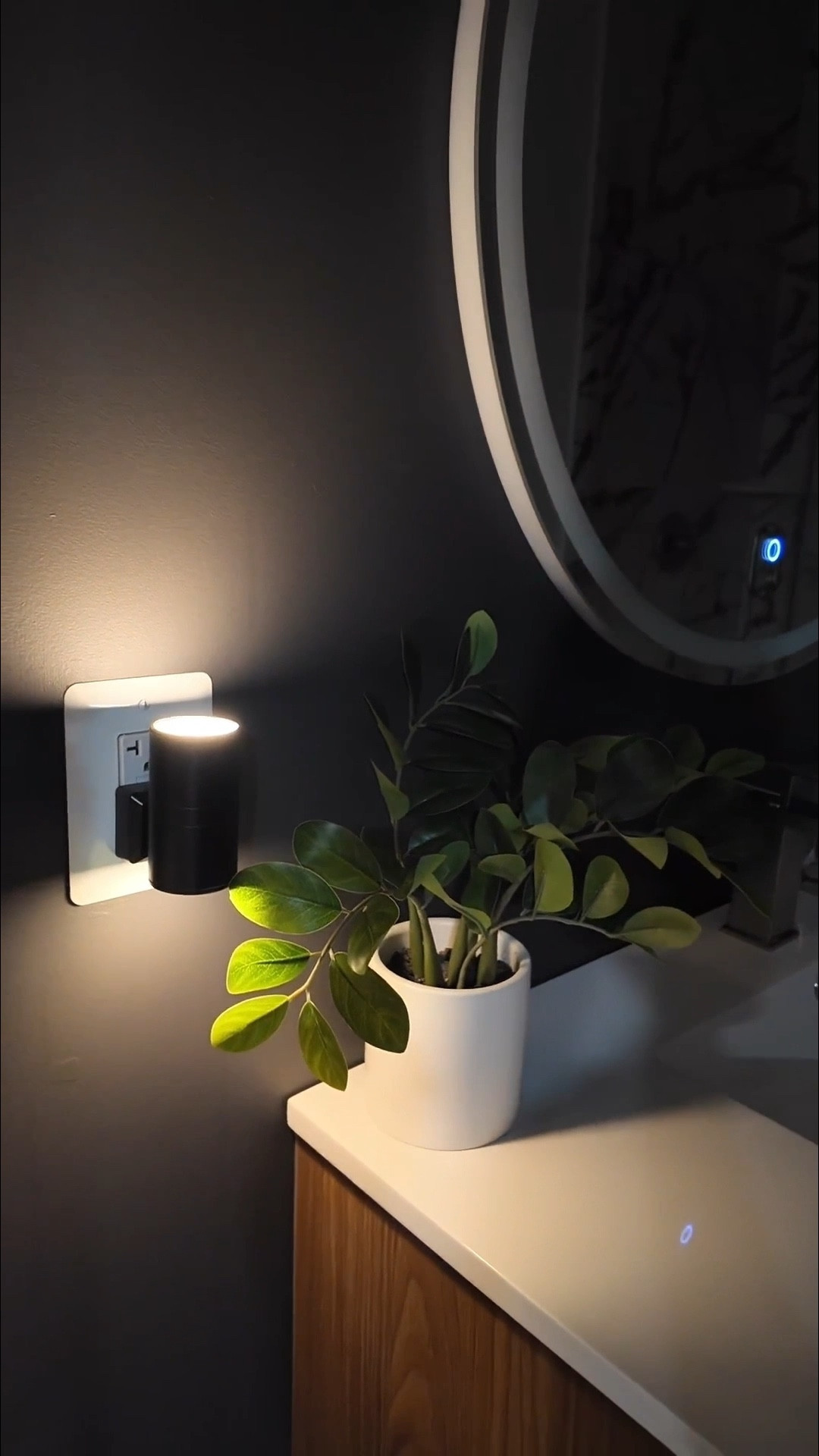 Little details like this make nights easier.

Adding a dimmable black nightlight in the bathroom for soft light without flipping switches.

I linked the one I use👇🏽

#LTKHome