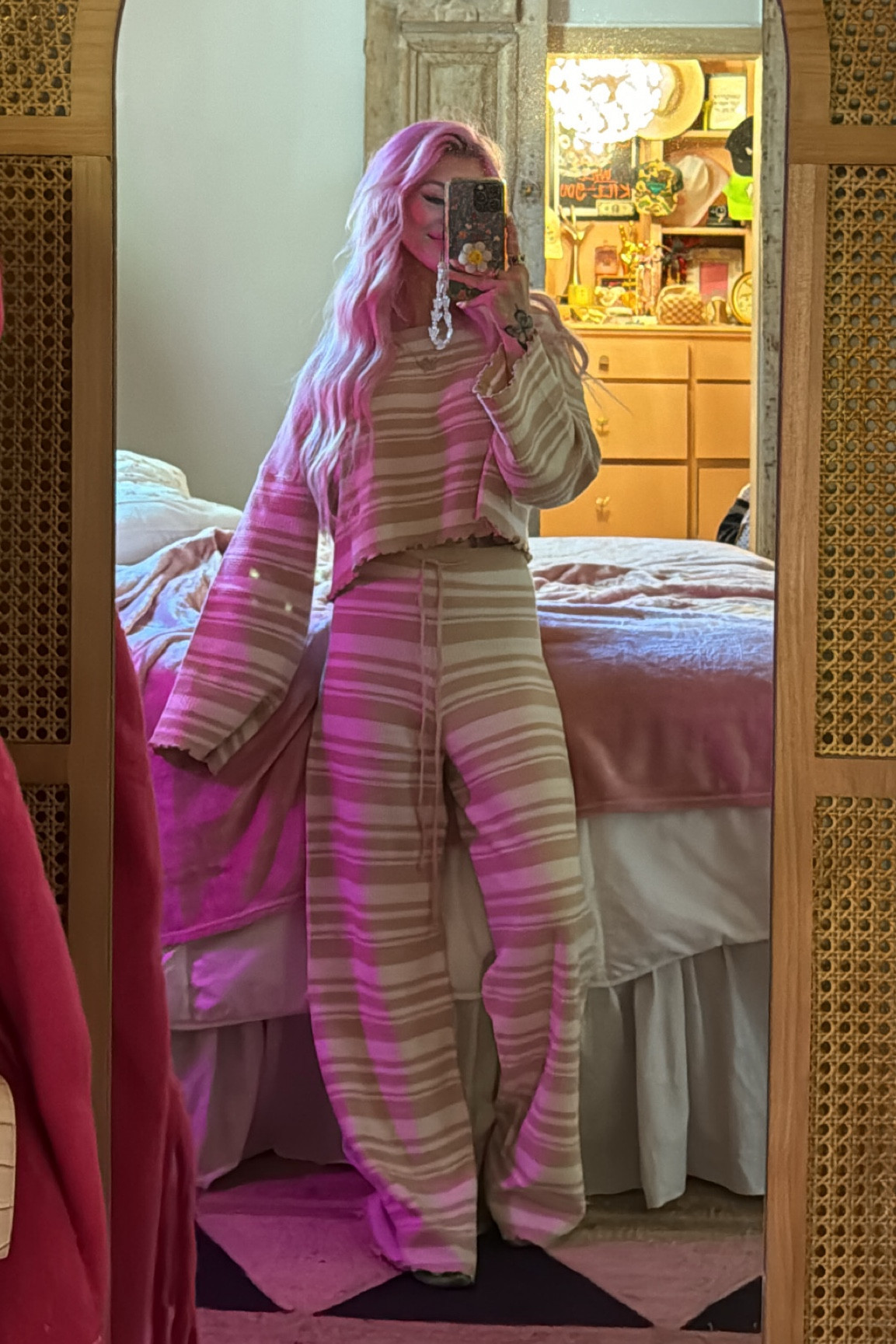 perfect for fall weather, warm but not too warm 🤌🏼 wearing size XS 
Pink lily code: ALLY