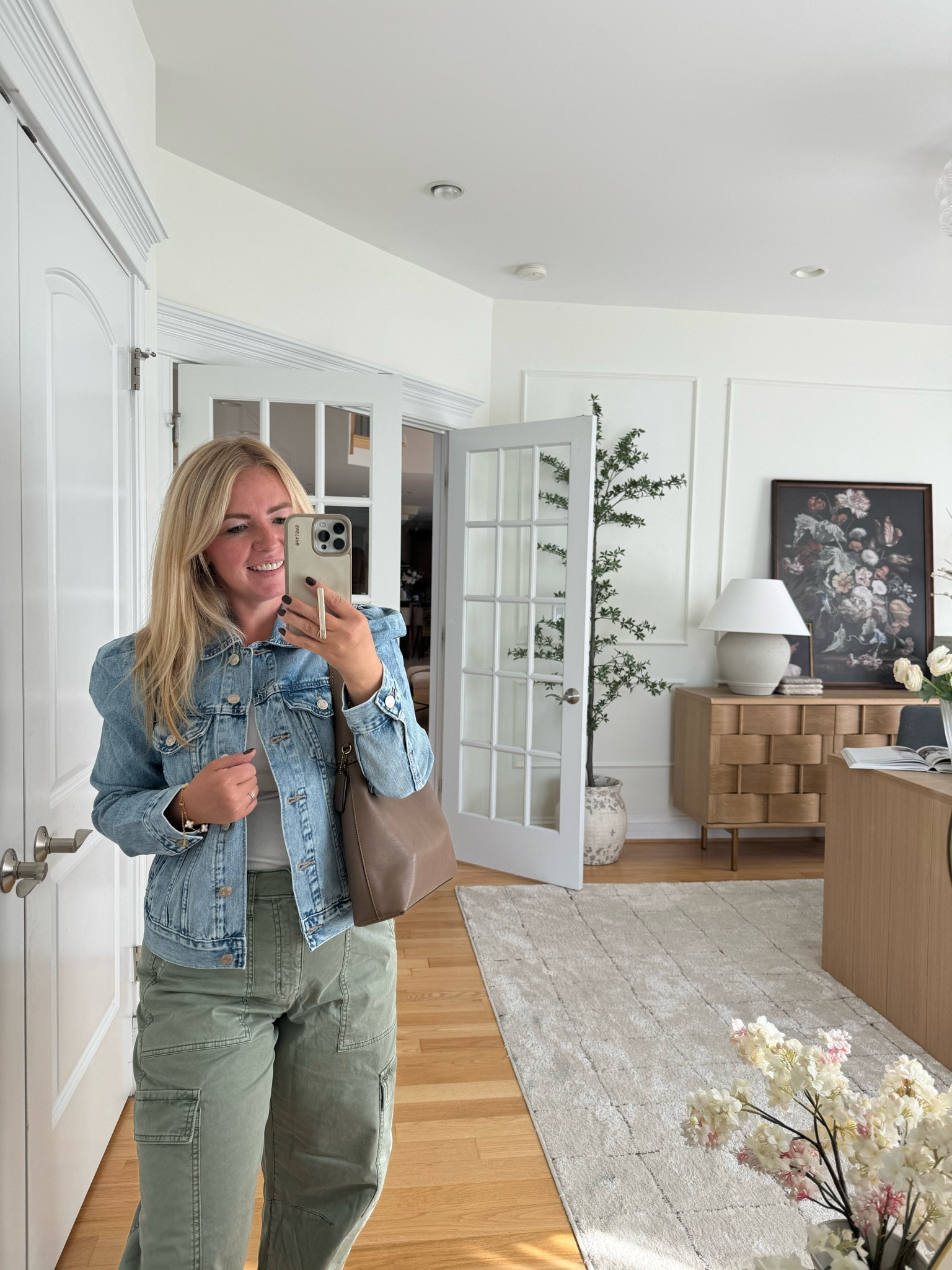 Obsessed with this denim jacket 

#LTKFallSale #LTKFindsUnder100 #LTKMidsize