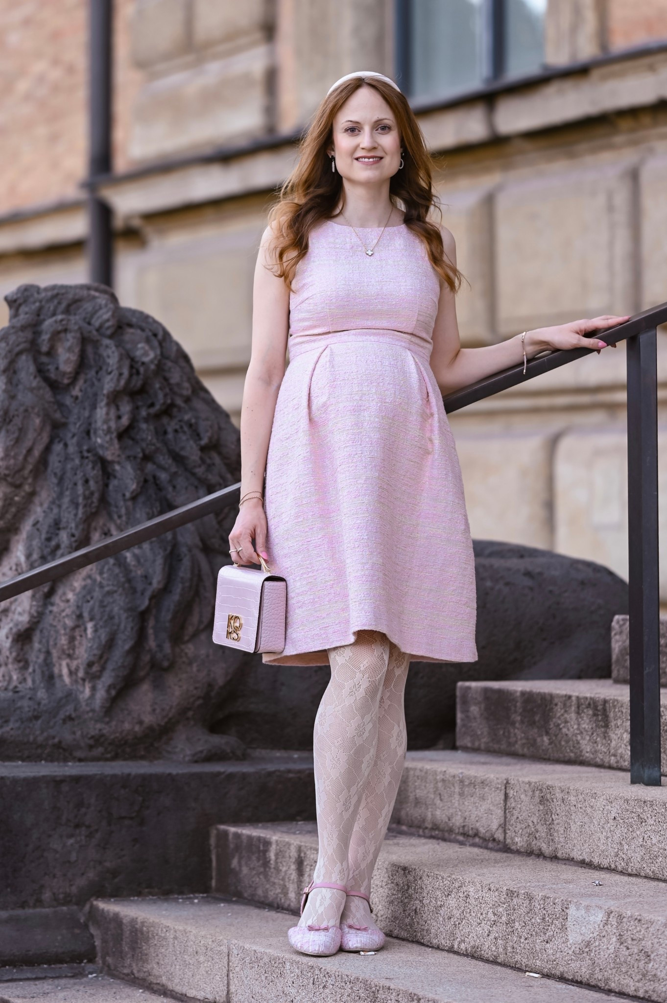 First post with tights this season 🎀

Pink boucle sleeveless knee length dress – Hallhuber
Off white lace floral tights – Calzedonia
Pink boucle ballet flats – Charlie Stone
Small pink top handle handbag with croc effect leather – Michael Kors
Off white satin headband – Etsy


If any of these aren’t current or available, I’ve linked alternatives. 🤍

#LTKmaternity #LTKautumn #LTKeurope